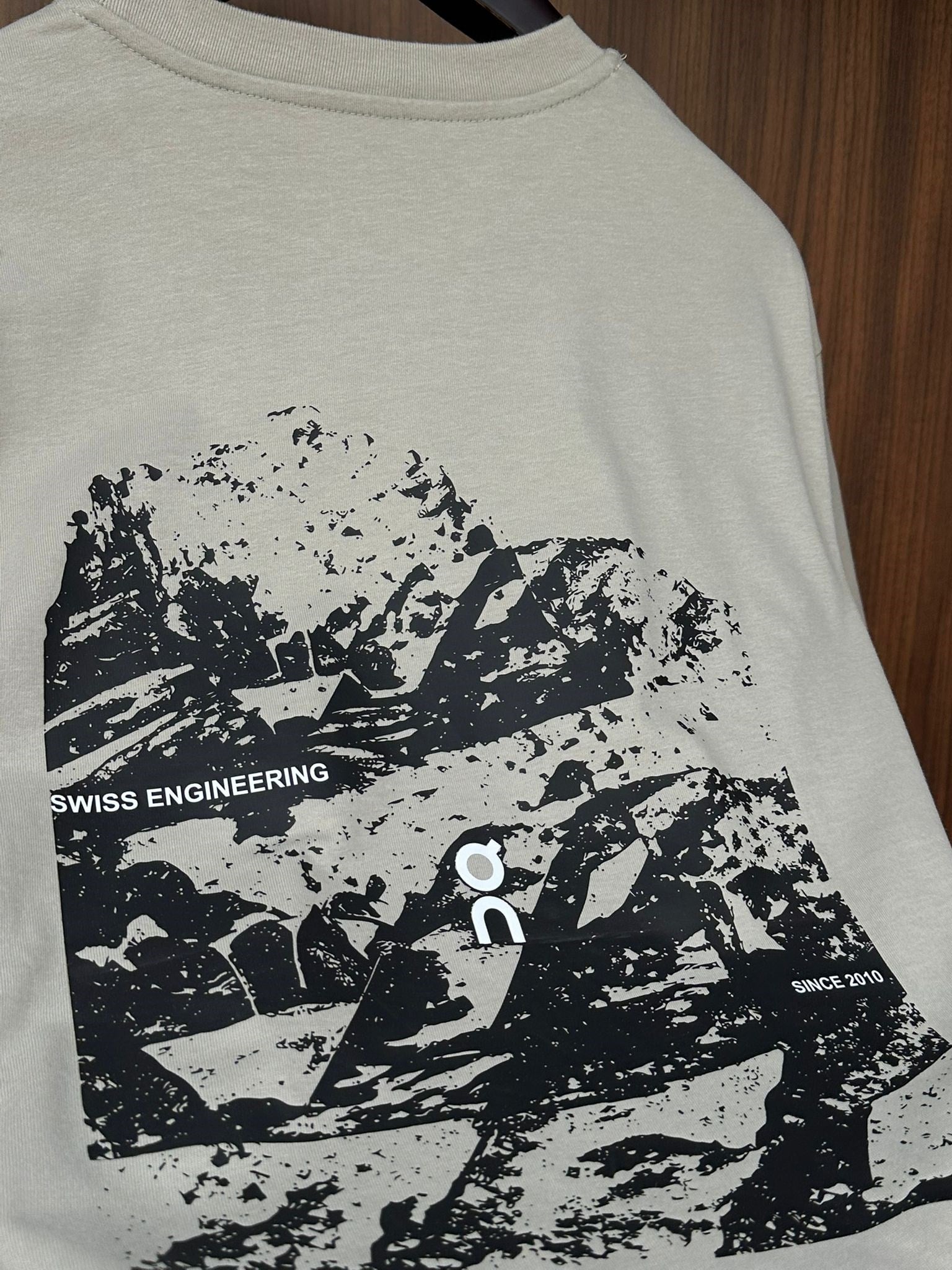 Nakış Logolu Sırt Baskılı Cotton T-Shirt
