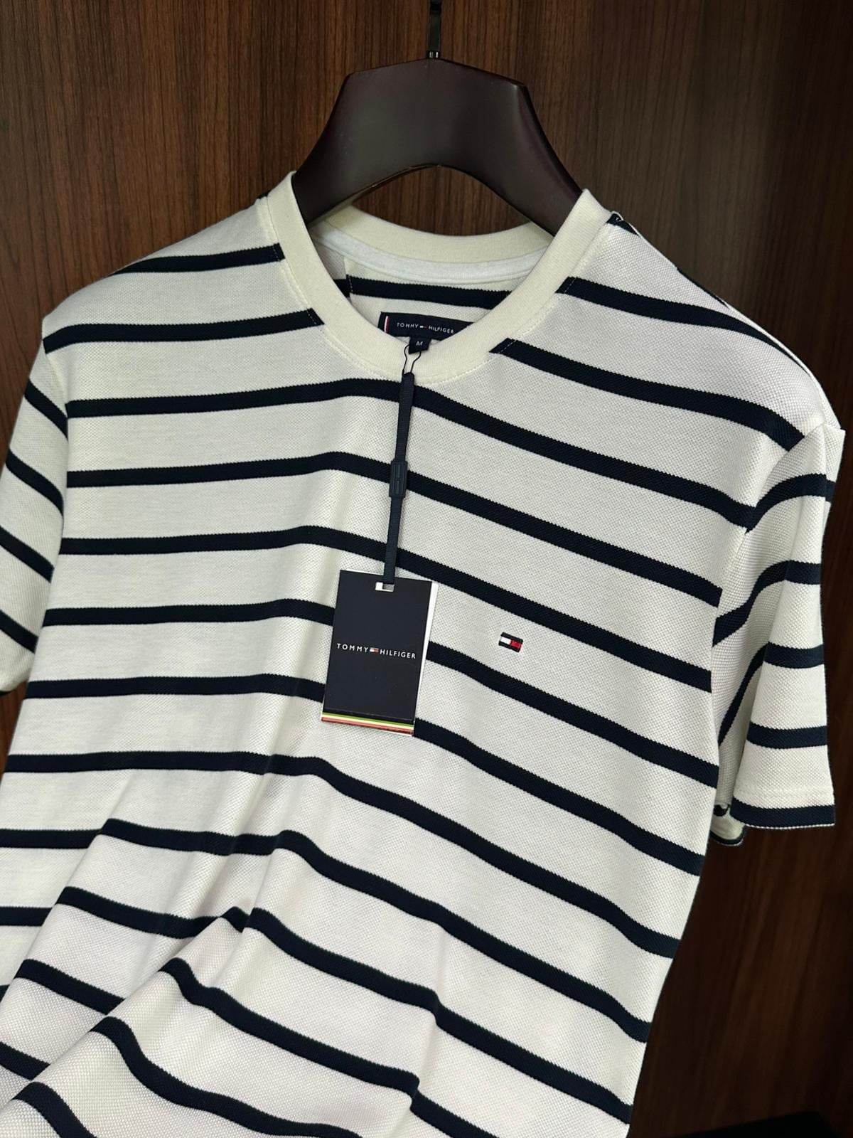 Nakış Logolu Yatay Çizgili T-Shirt