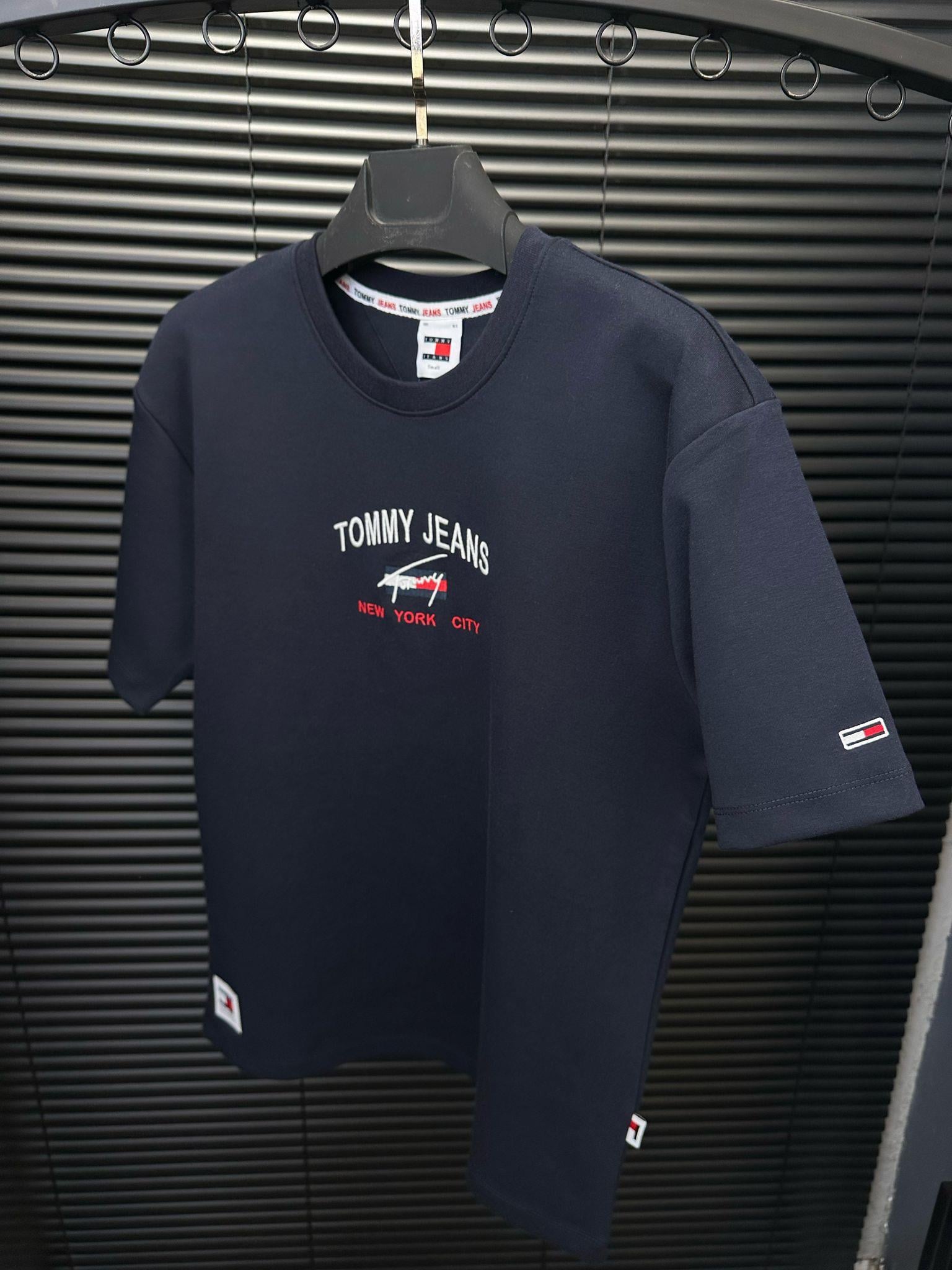 Nakış Marka Yazılı T-Shirt