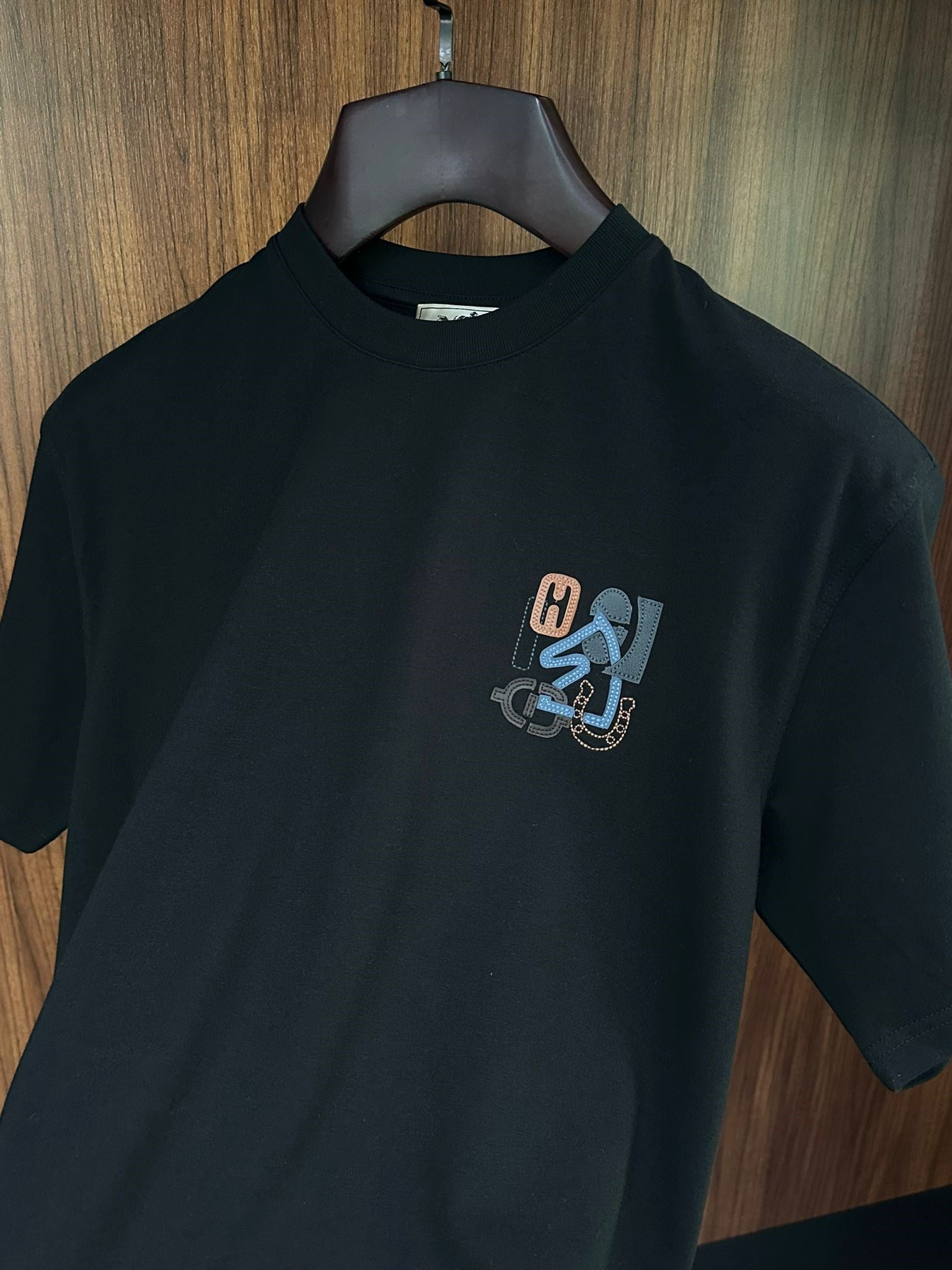 Puzzle Plastik Logo T-Shirt