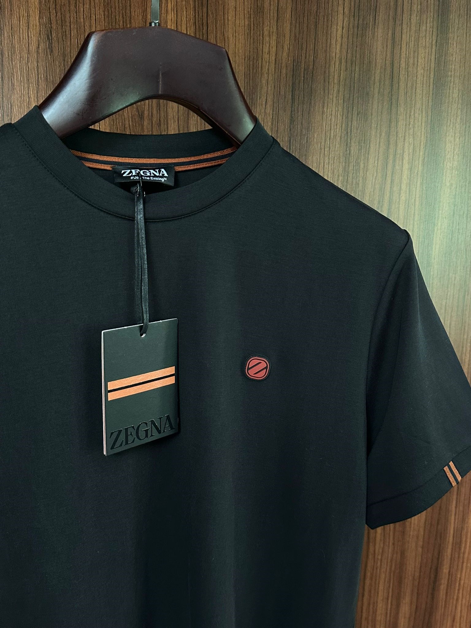 Silikon Kabartma Logolu Bisiklet Yaka T-Shirt