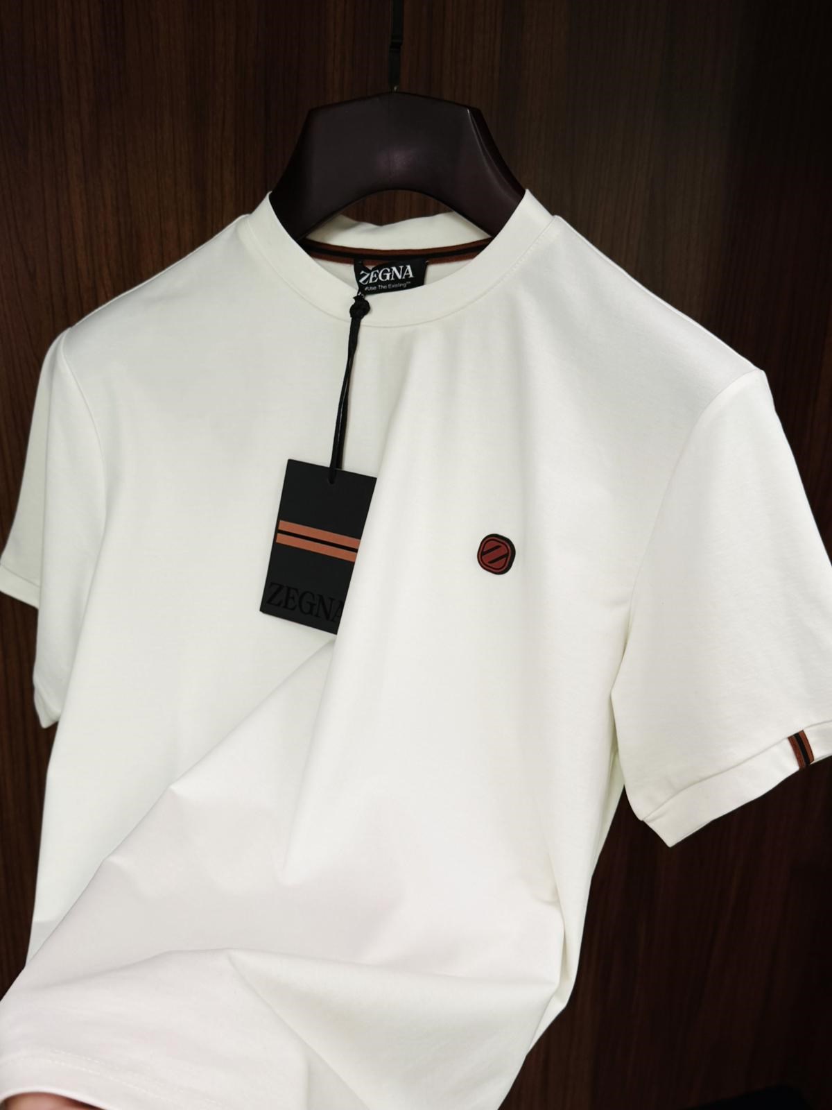 Silikon Kabartma Logolu Bisiklet Yaka T-Shirt