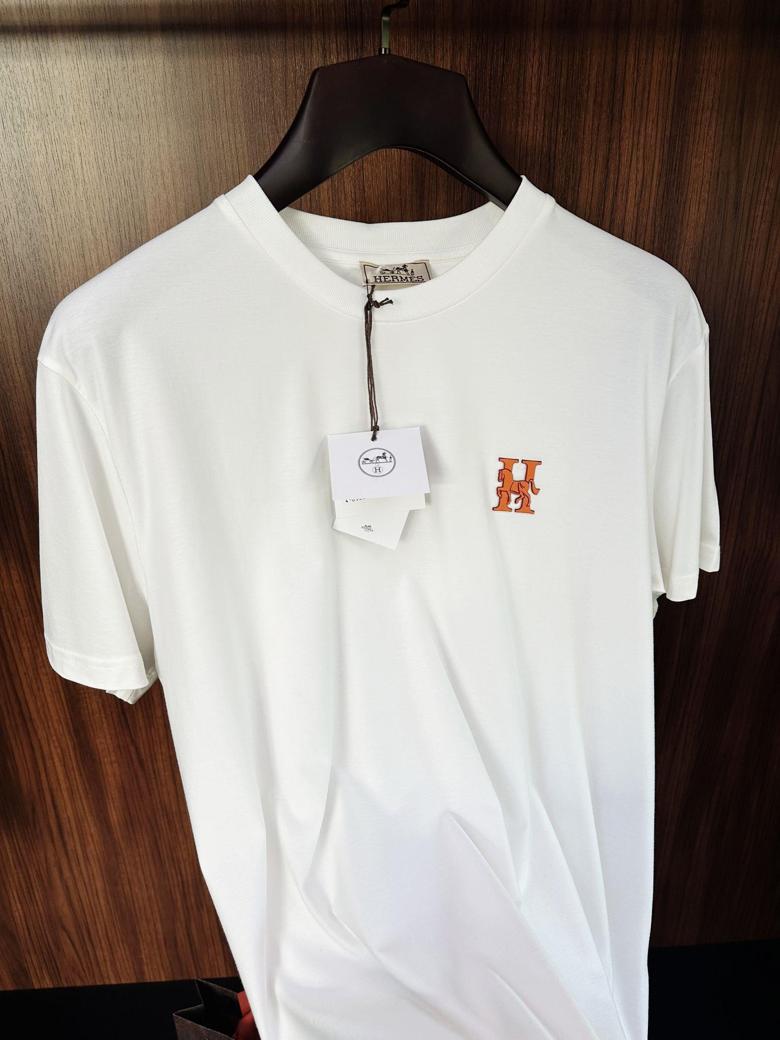 Silikon Kabartma Logolu T-Shirt