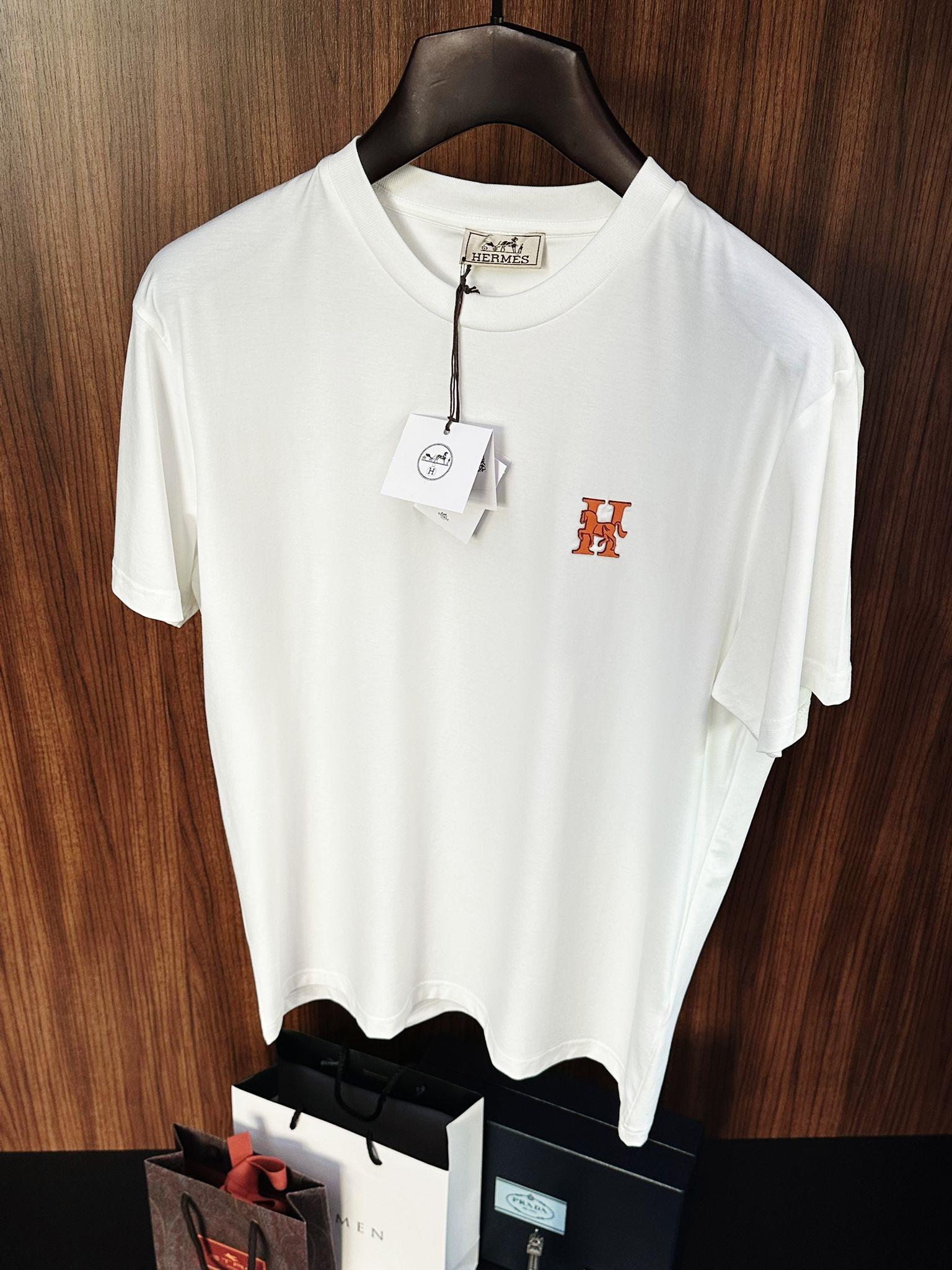 Silikon Kabartma Logolu T-Shirt