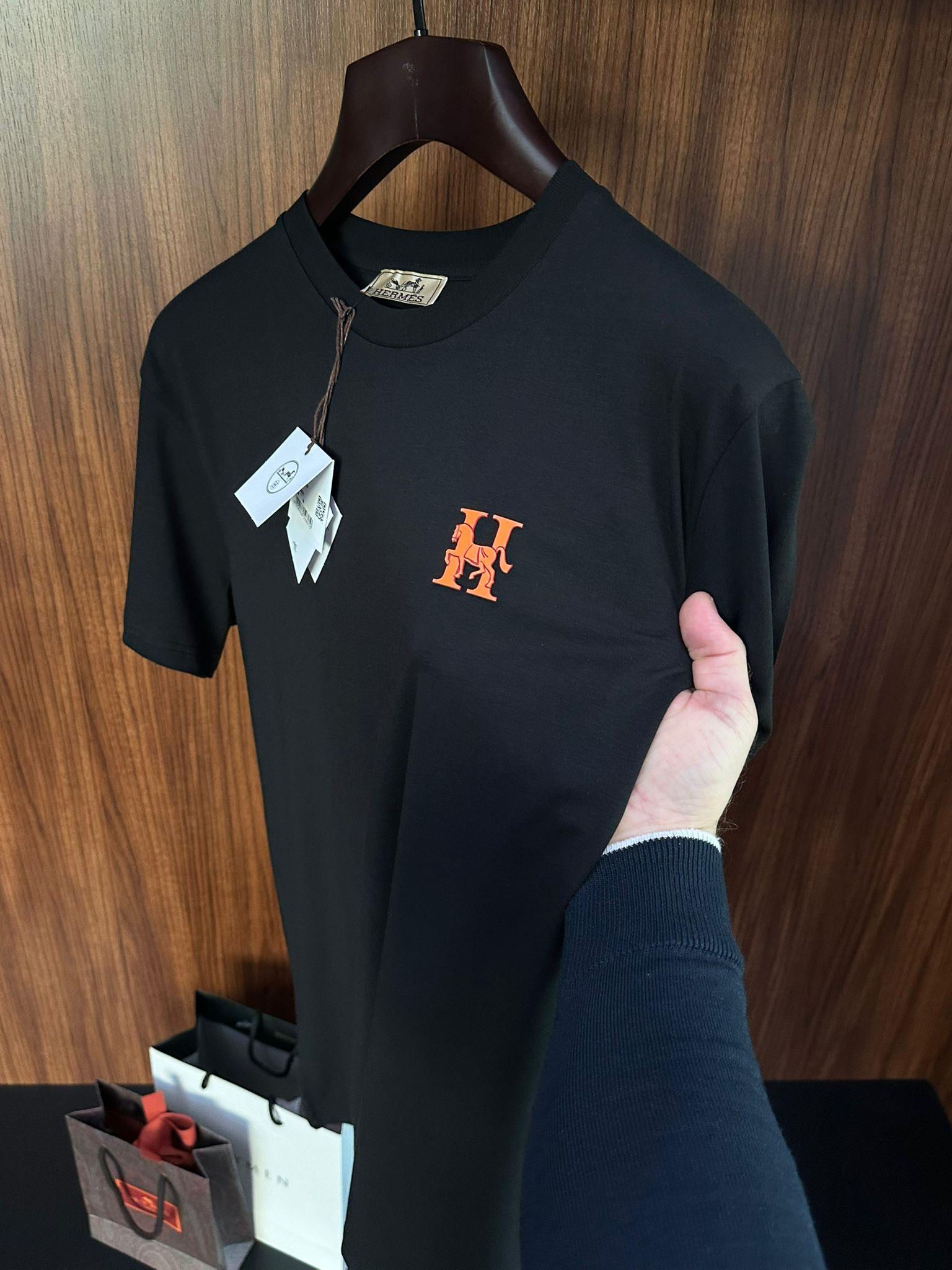 Silikon Kabartma Logolu T-Shirt