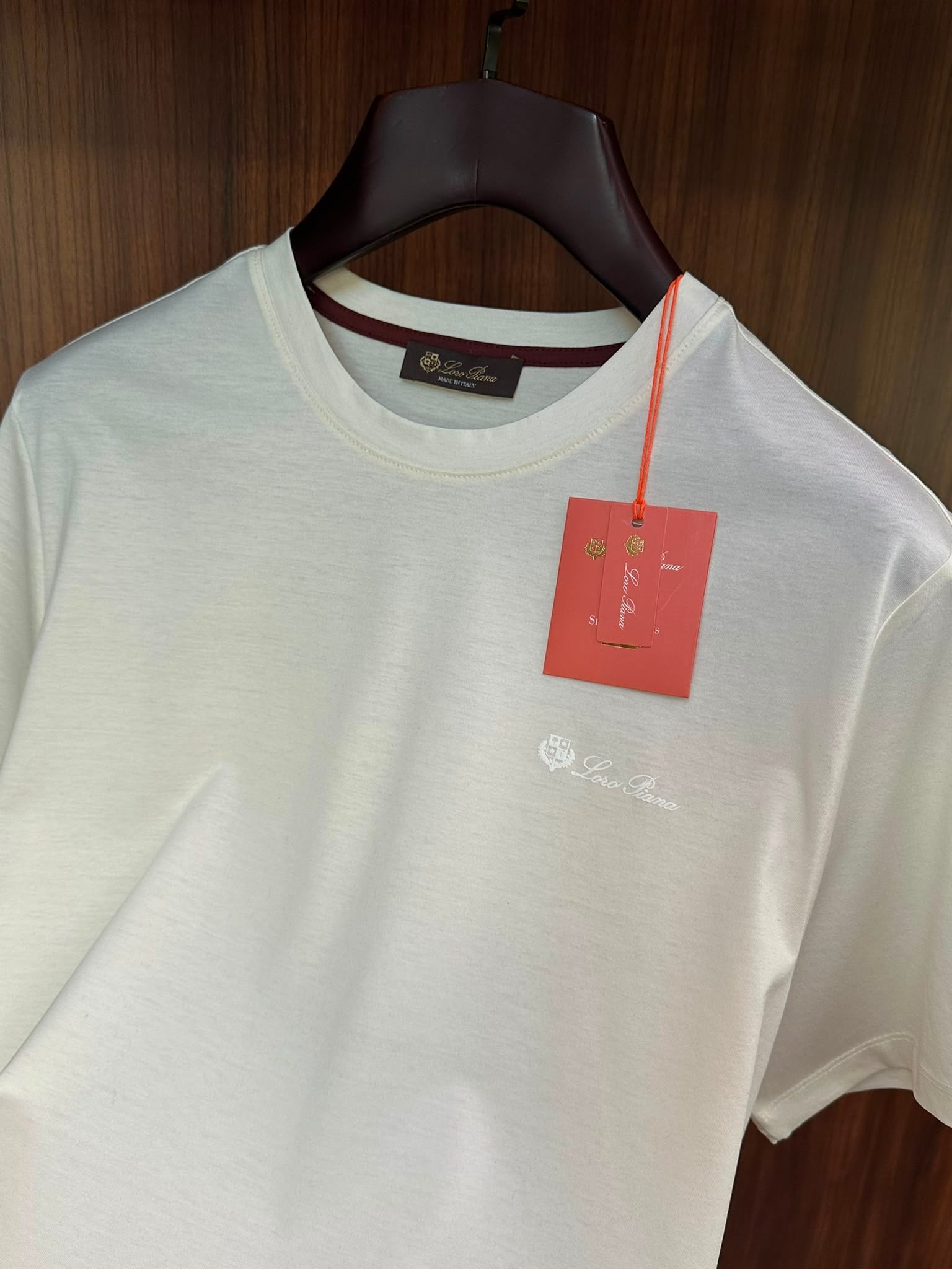 Silikon Logolu Bisiklet Yaka T-Shirt