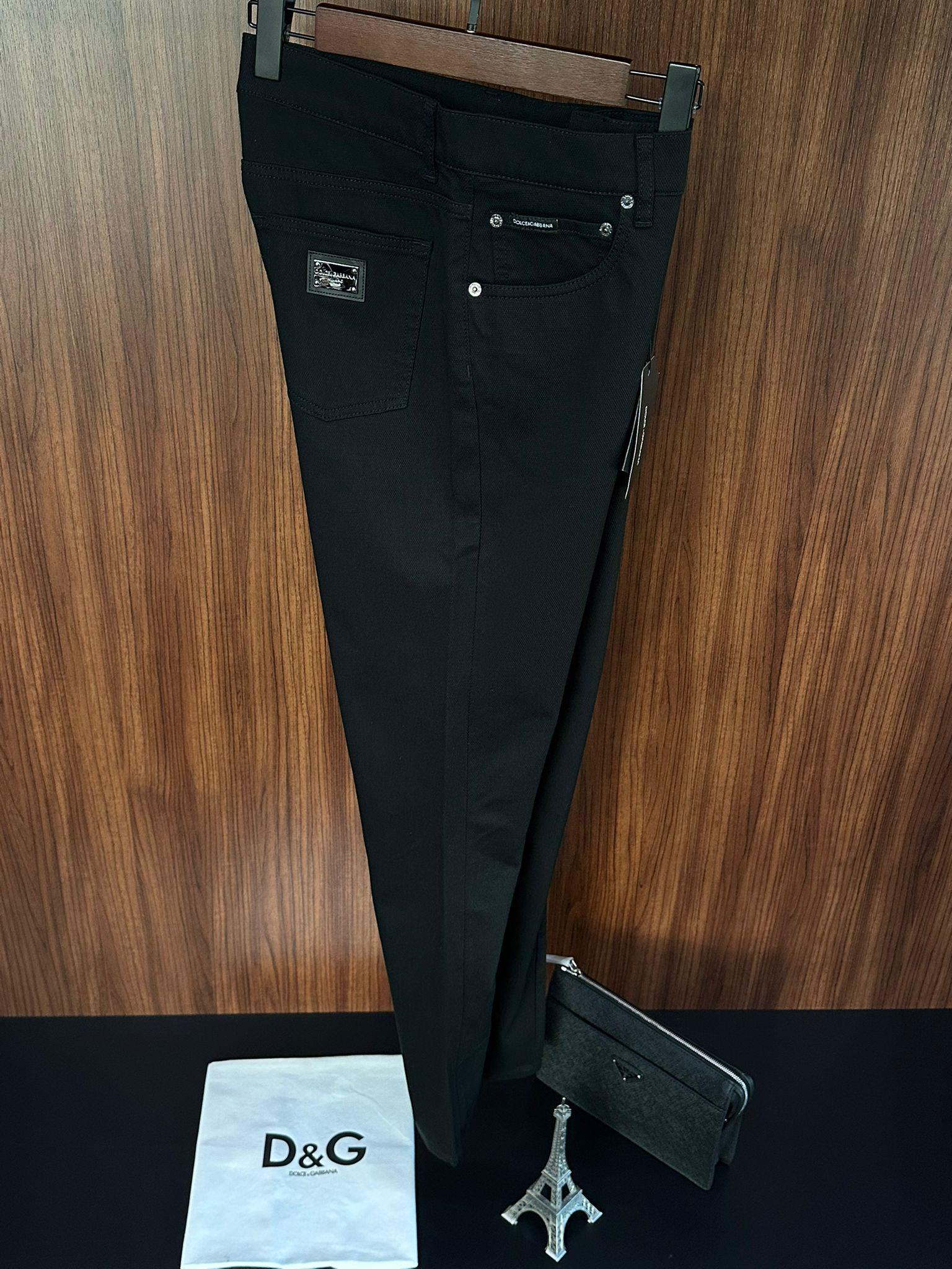 Arka Cep Metal Logo Detaylı Pantolon