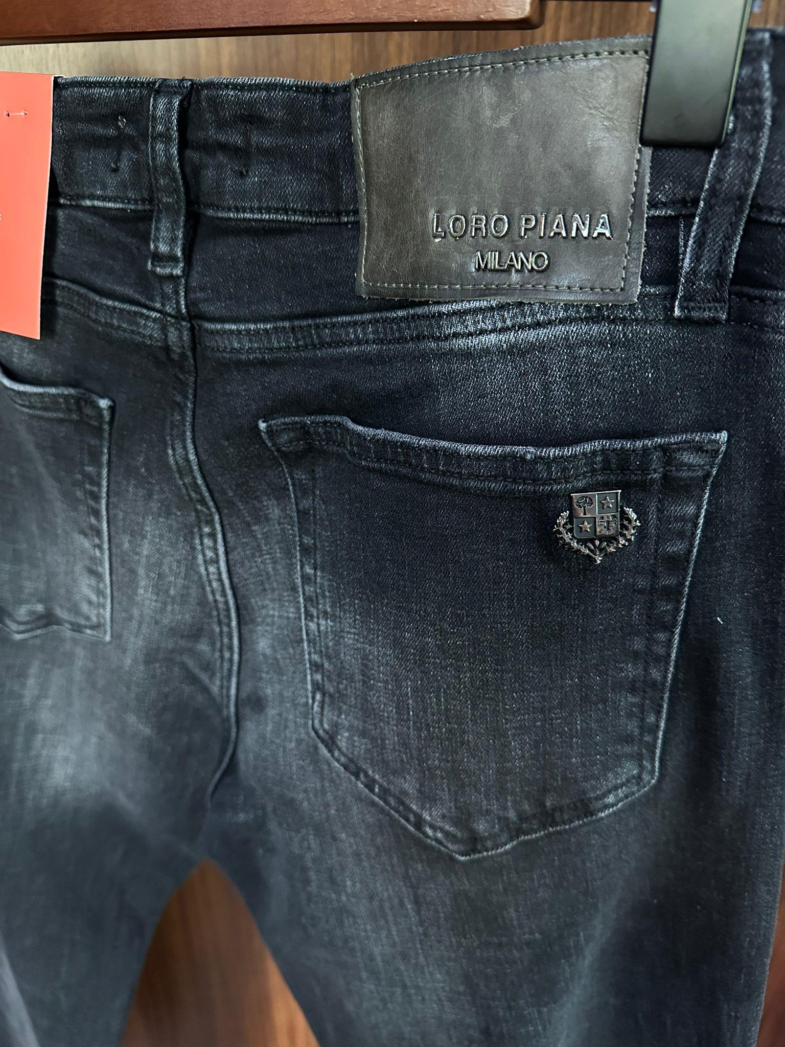 Metal Logolu Likralı Jean