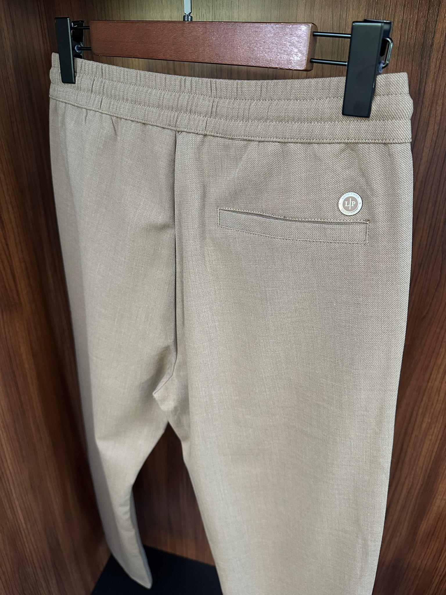 Metal Logolu Beli Lastikli Jogger