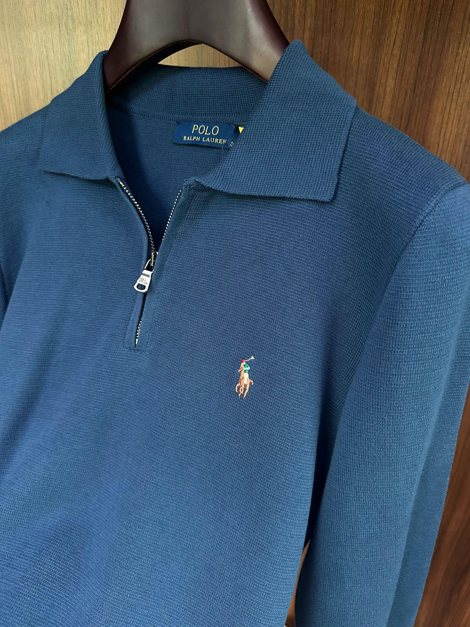 Çelik Örme Triko Nakış Logolu Yakalı Kazak