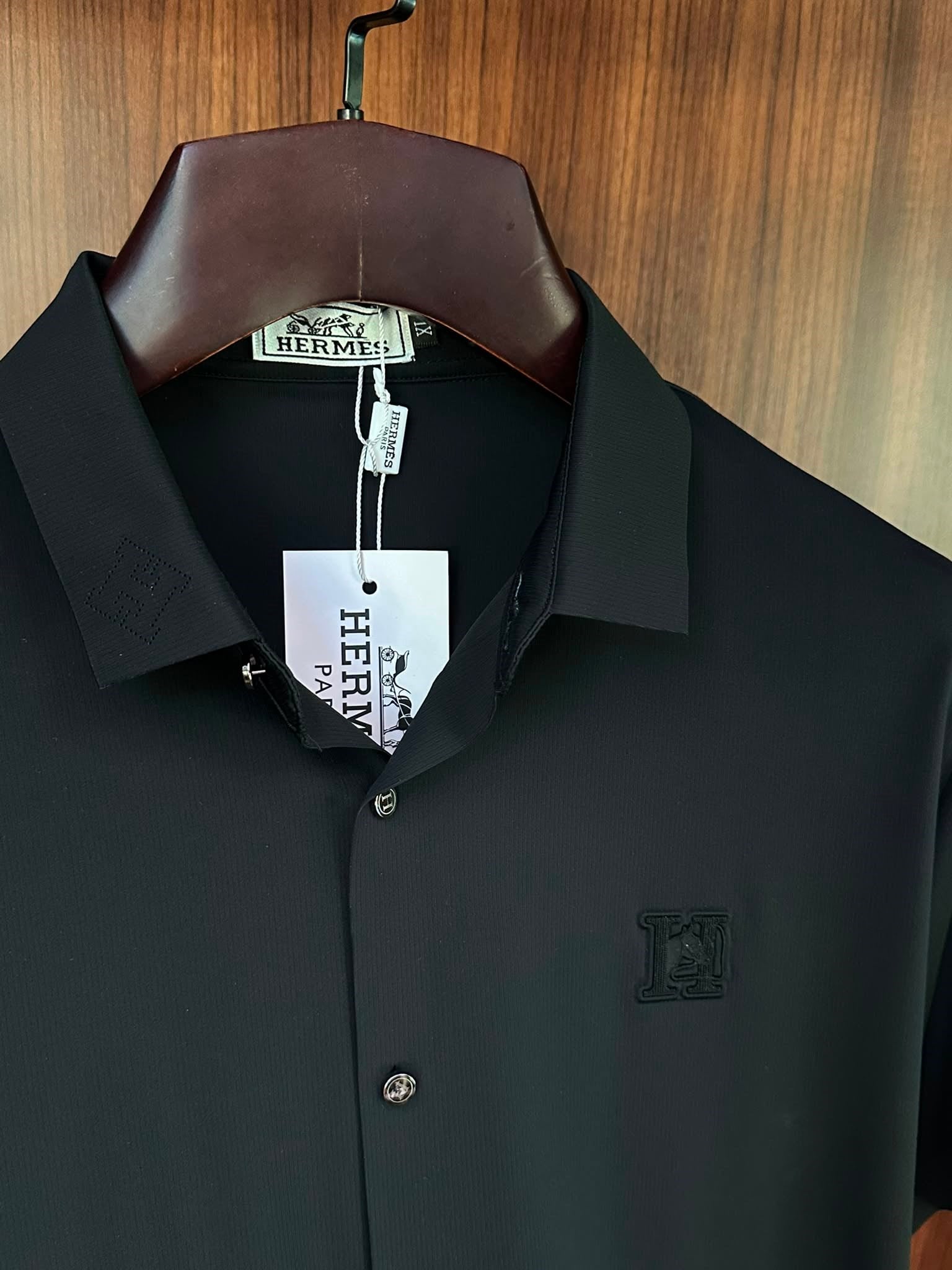 Tonaton Klasik Logo Metal Düğmeli Modal Gömlek