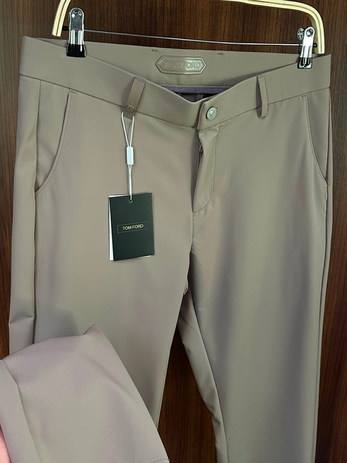 Arka Cep Metal Logo Detaylı Modal Kumaş  Pantolon