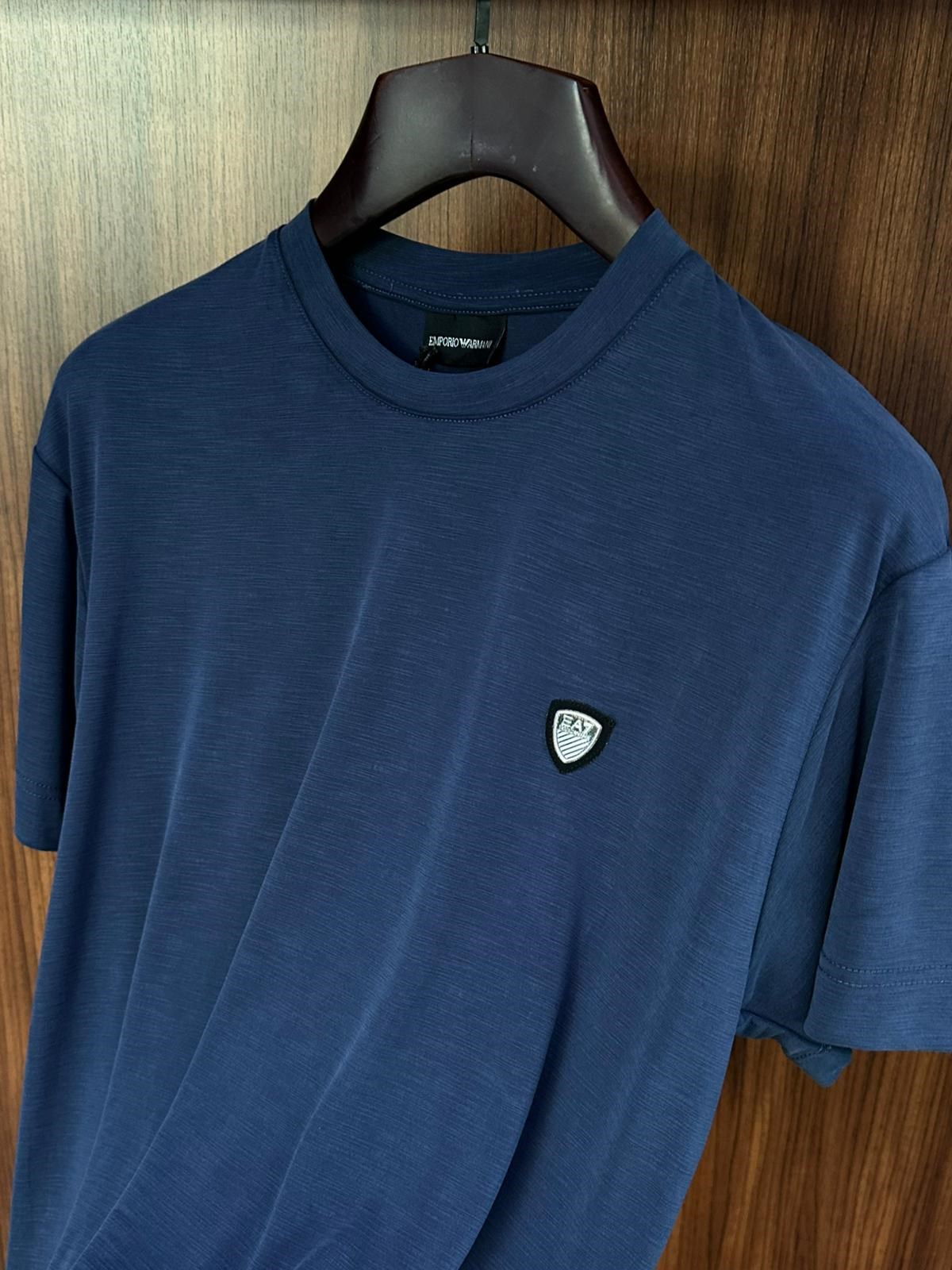 Göğüs Logolu Modal Kumaş T-Shirt