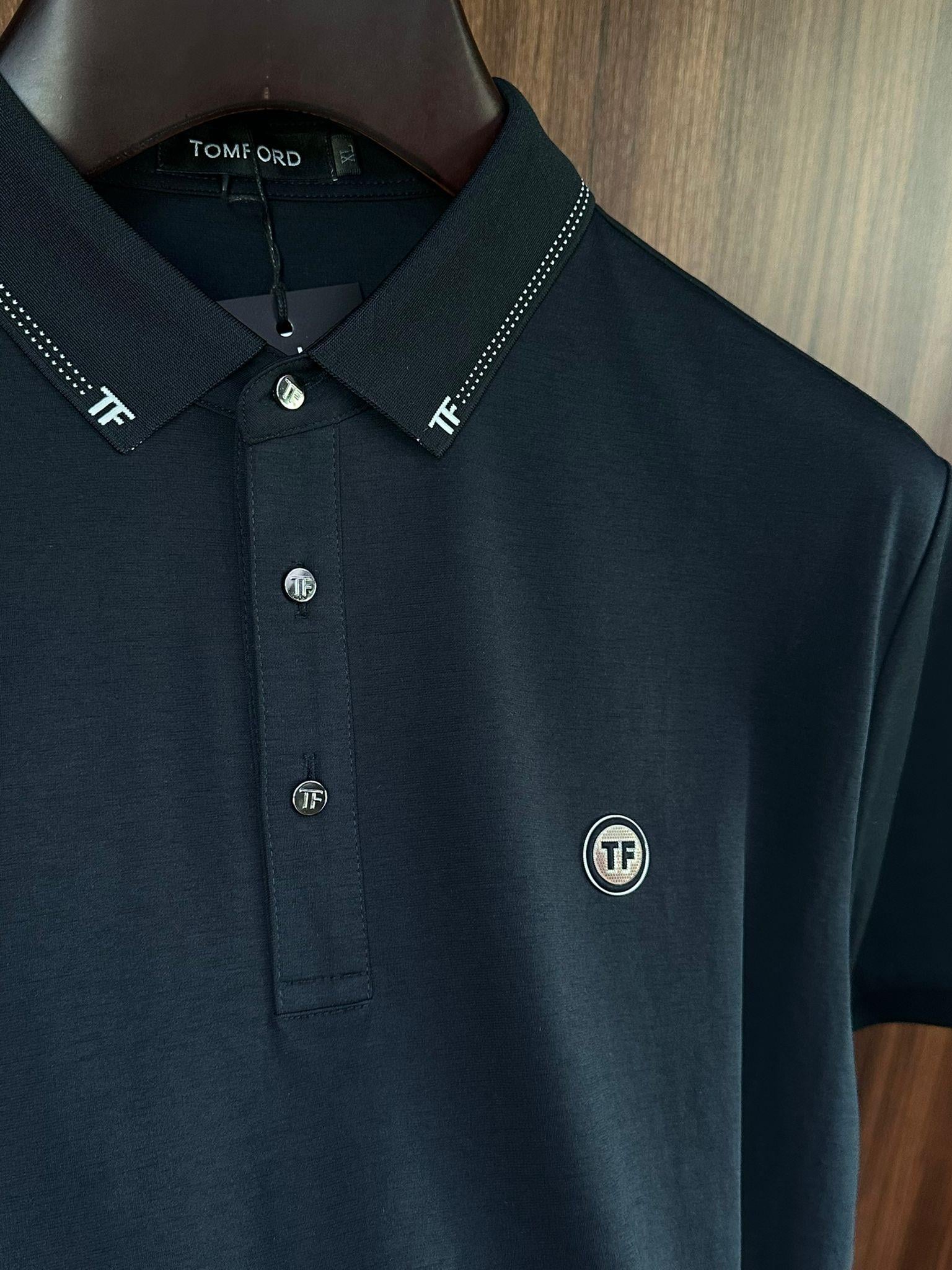 Göğüs Logolu Yaka Detaylı Modal Yakalı T-Shirt