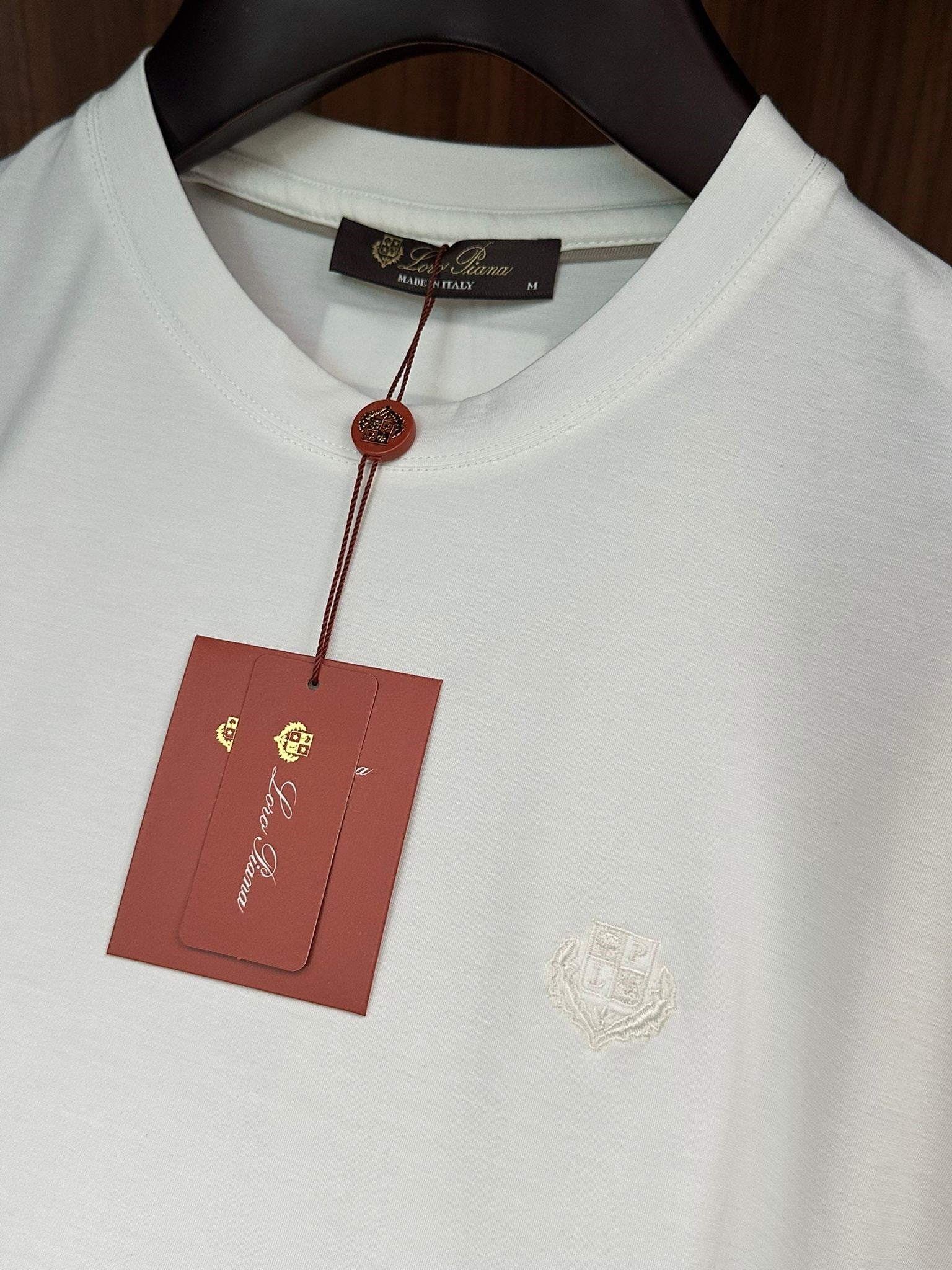 Göğüs Marka Logolu Modal Kumaş T-Shirt