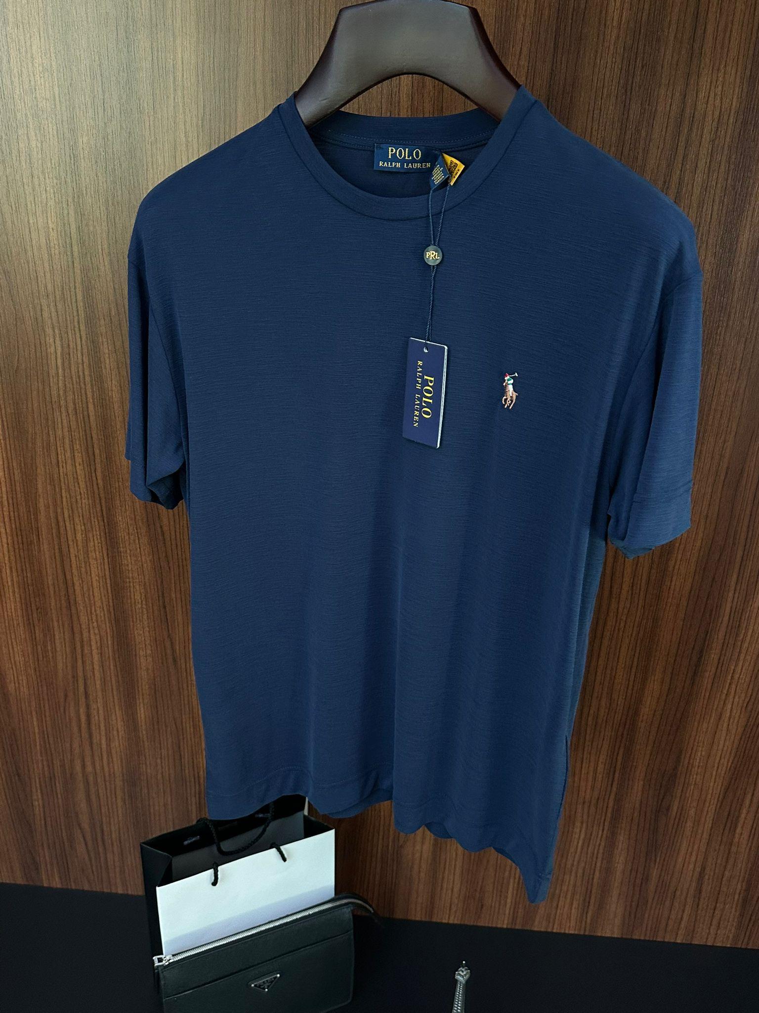 Göğüs Nakış Logolu Flamlı Kumaş T-Shirt