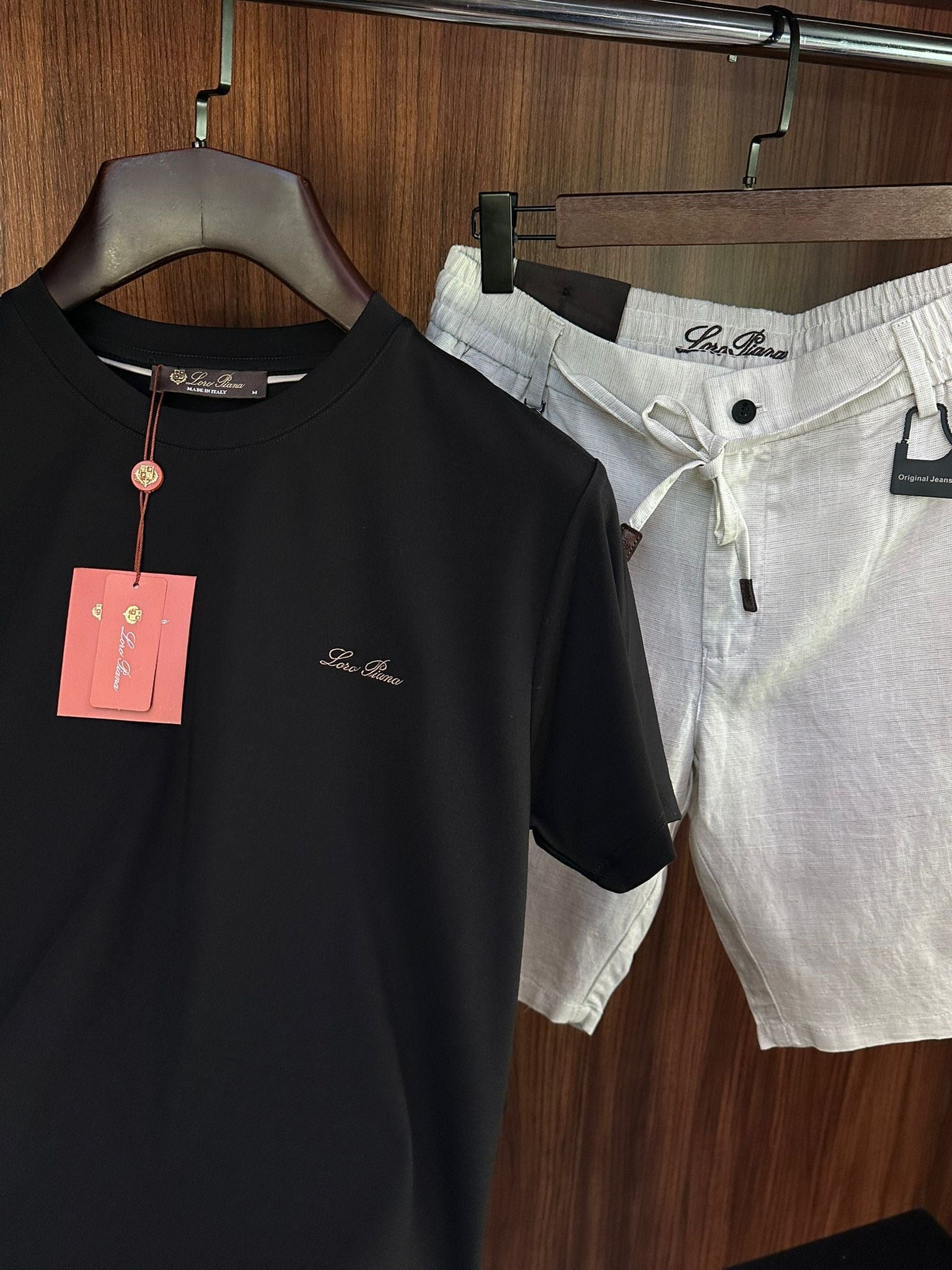 Nakış İşleme Marka Yazılı Modal Kumaş T-Shirt