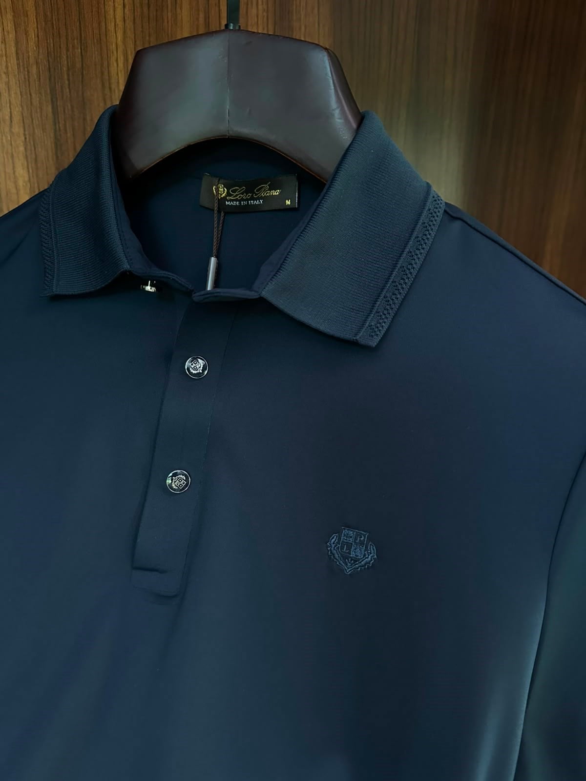 Nakış Logolu Yaka Ribanalı T-Shirt