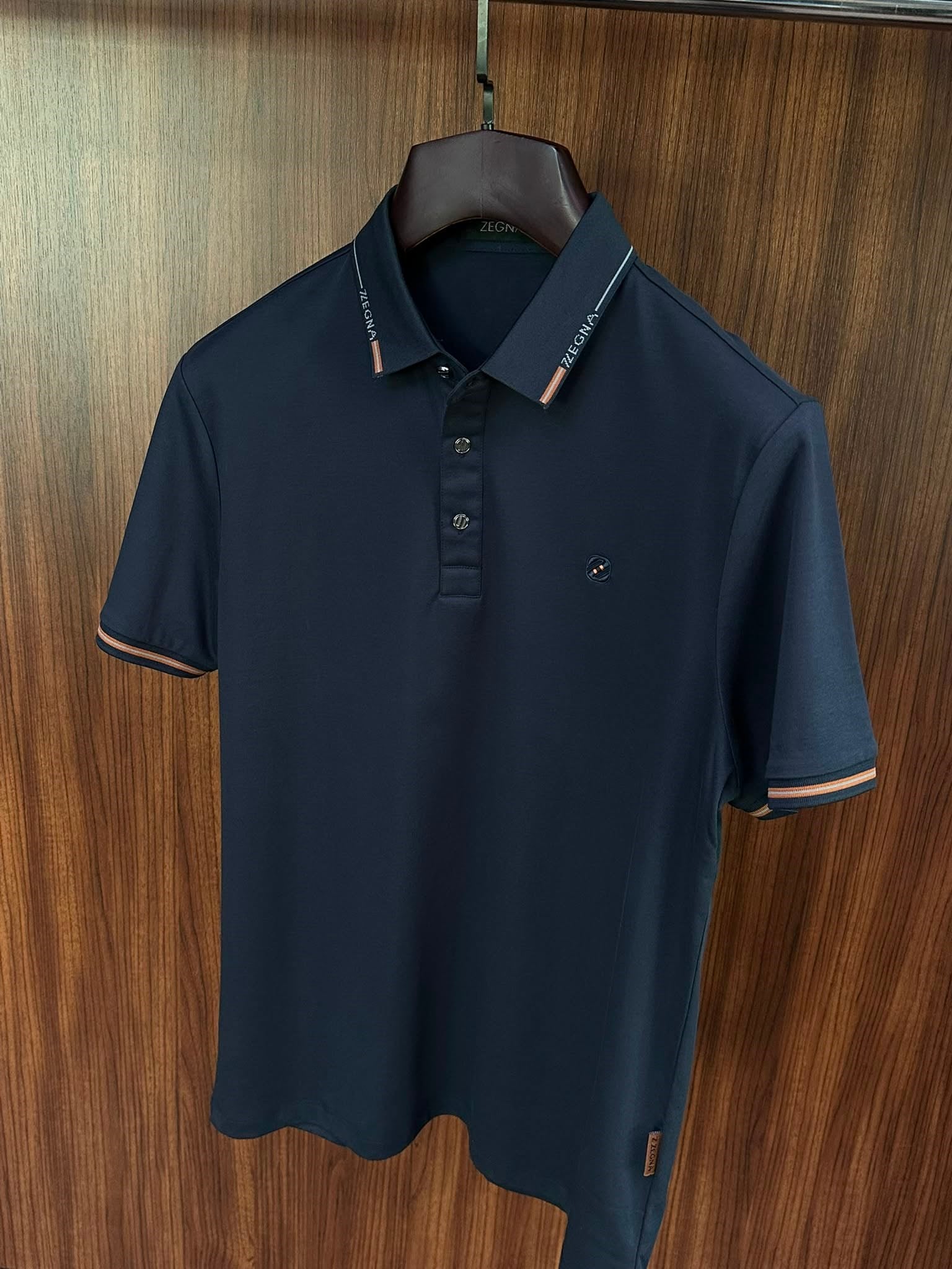 Nakış Logolu Yaka Ve Kol Ribanalı Modal Yakalı T-Shirt