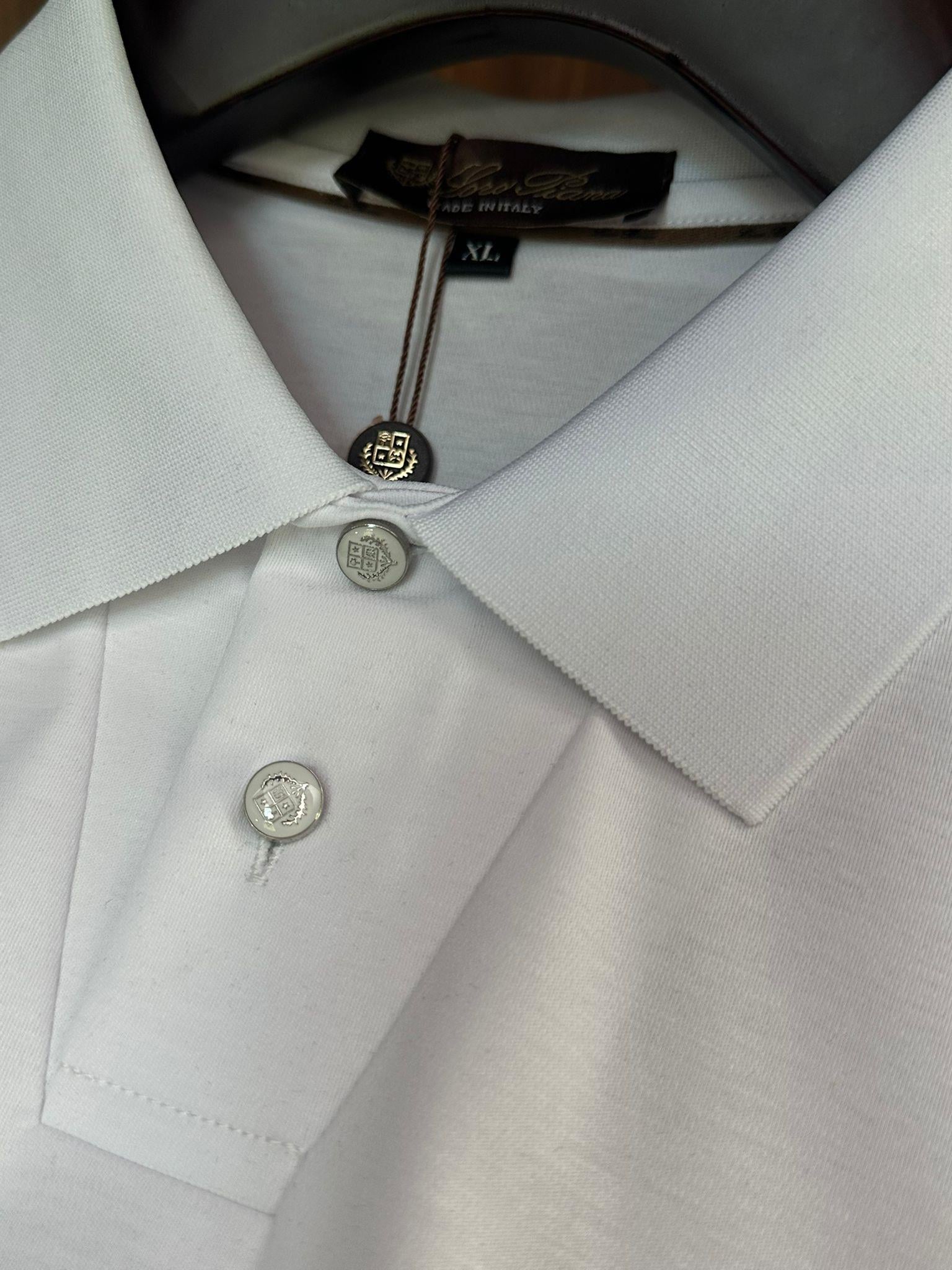 Slikon Logolu Kol Detaylı Modal Kumaş Yakalı T-Shirt
