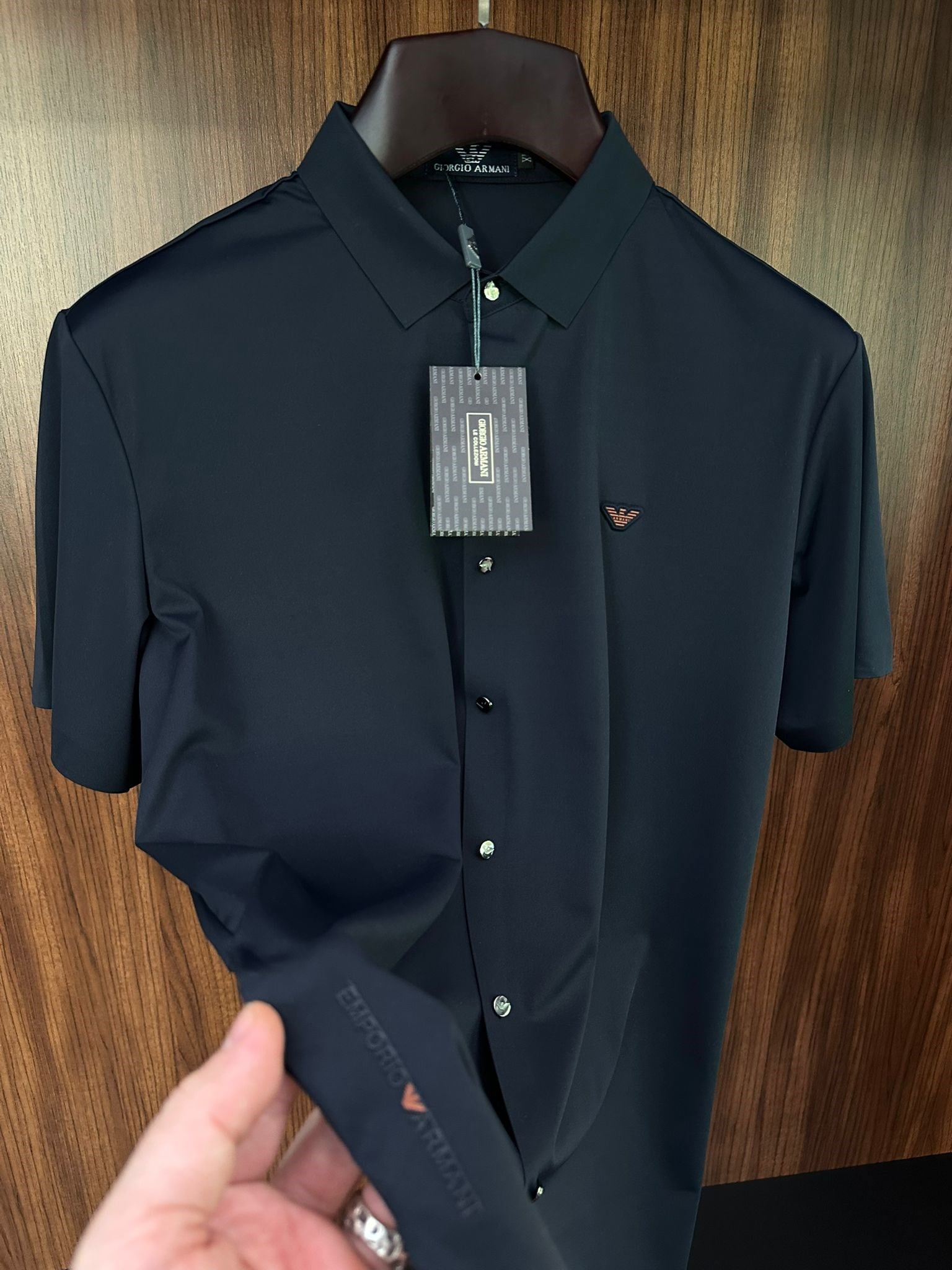 Silikon Kabartma Logolu Modal Kumaş Yakalı T-Shirt