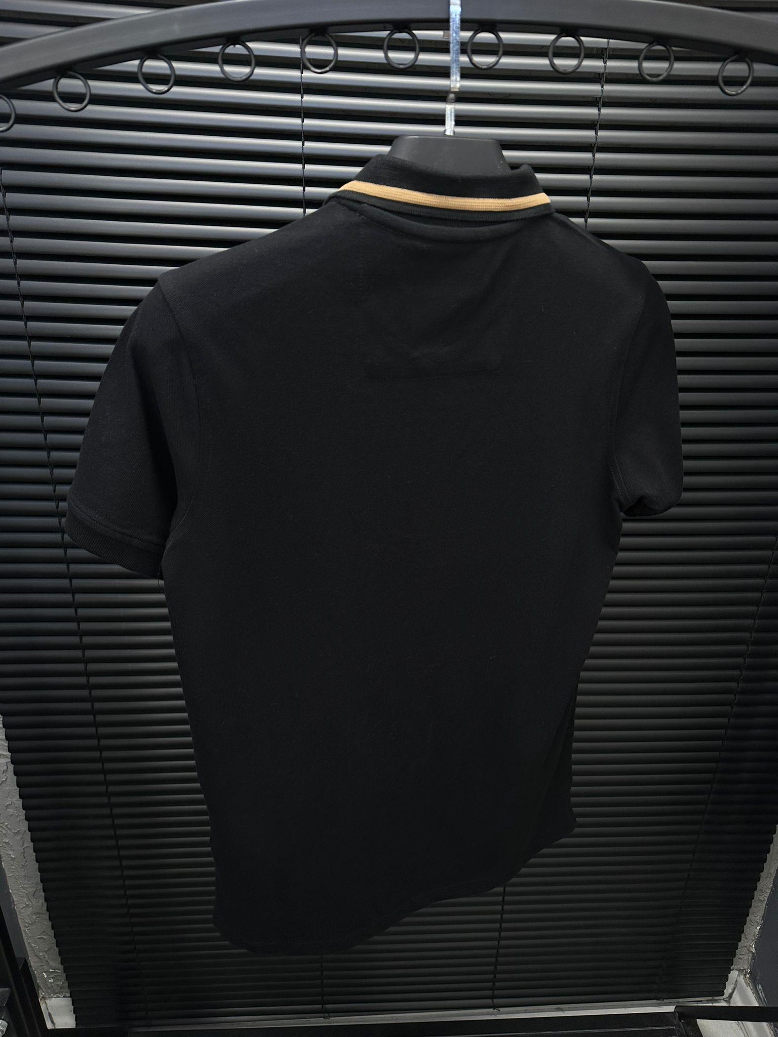 Nakış Baskılı Şerit Detaylı Yakalı T-Shirt - Beyaz