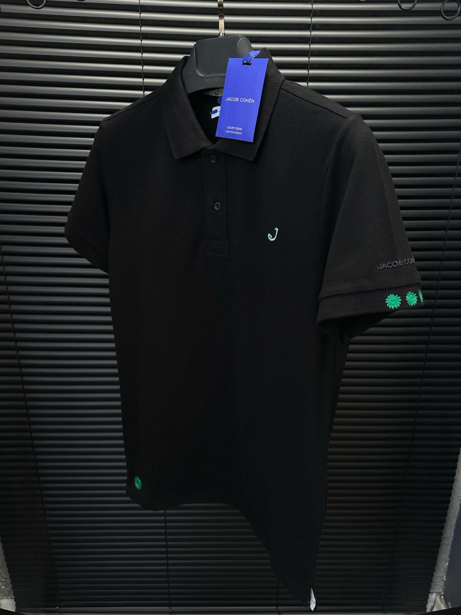 Nakış Logolu Kol Detaylı Yakalı T-Shirt