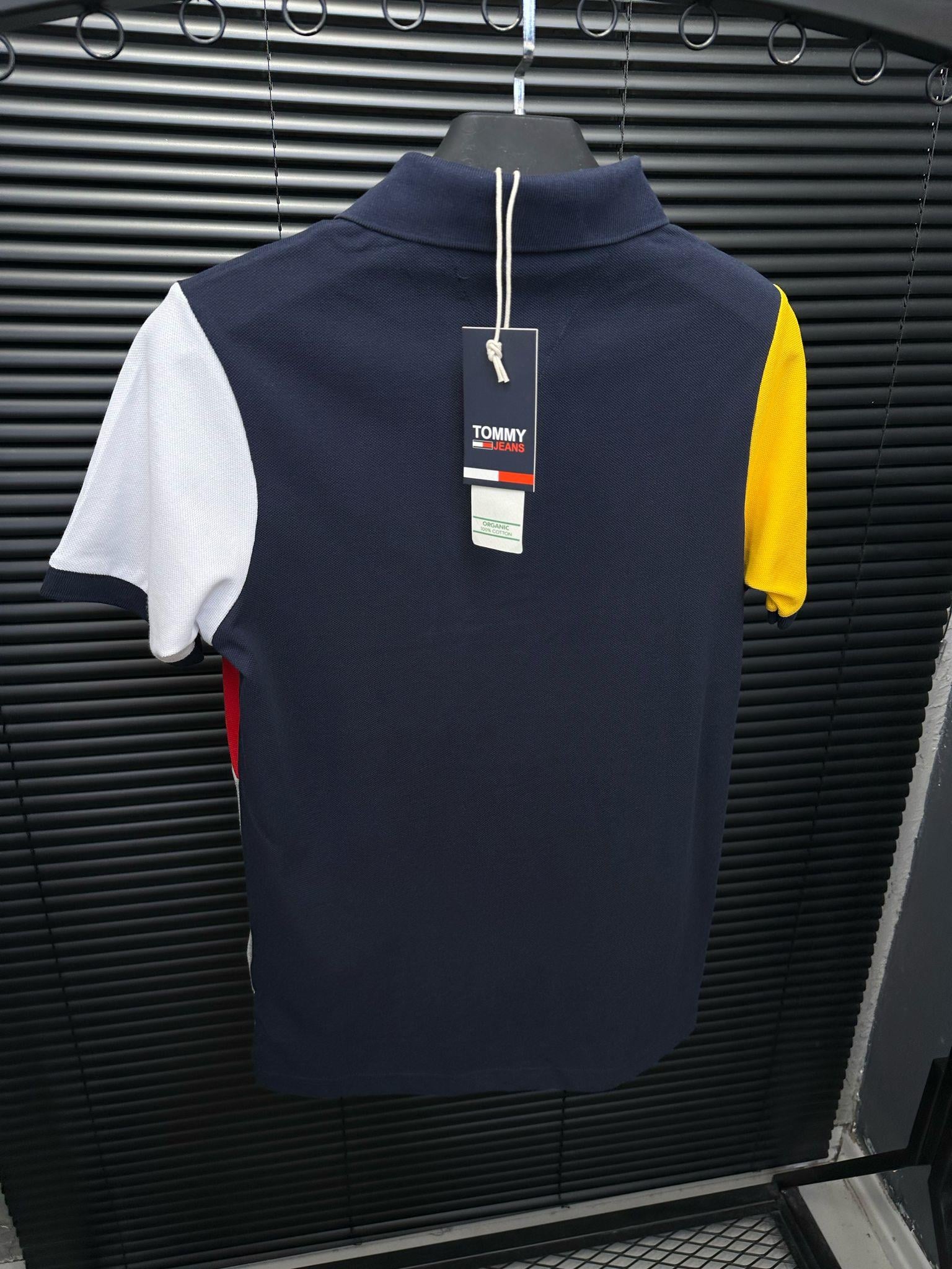 Renk Geçişli Nakış Armalı Yakalı T-Shirt - Lacivert