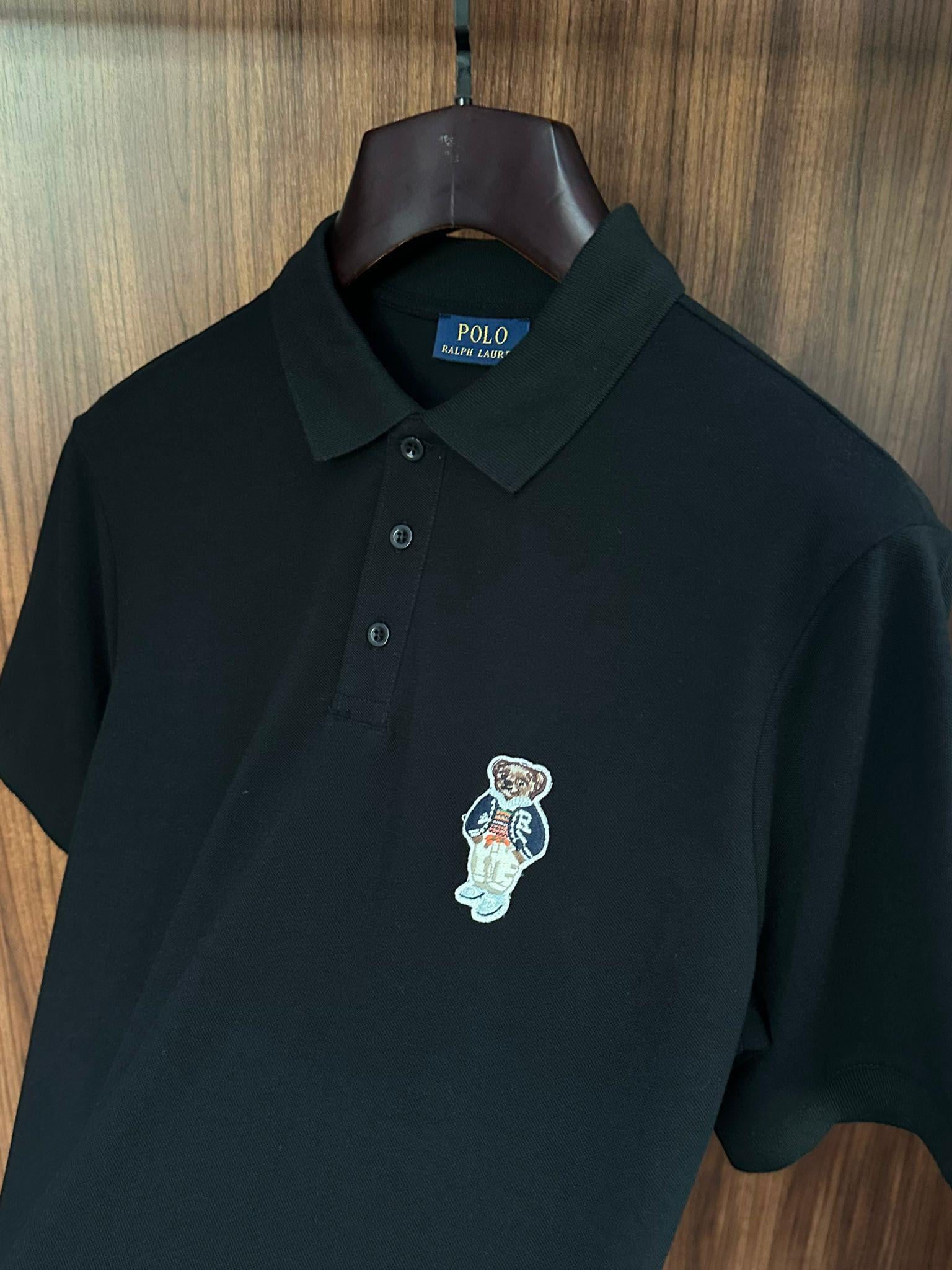 Göğüs Nakış Logolu Yakalı T-Shirt