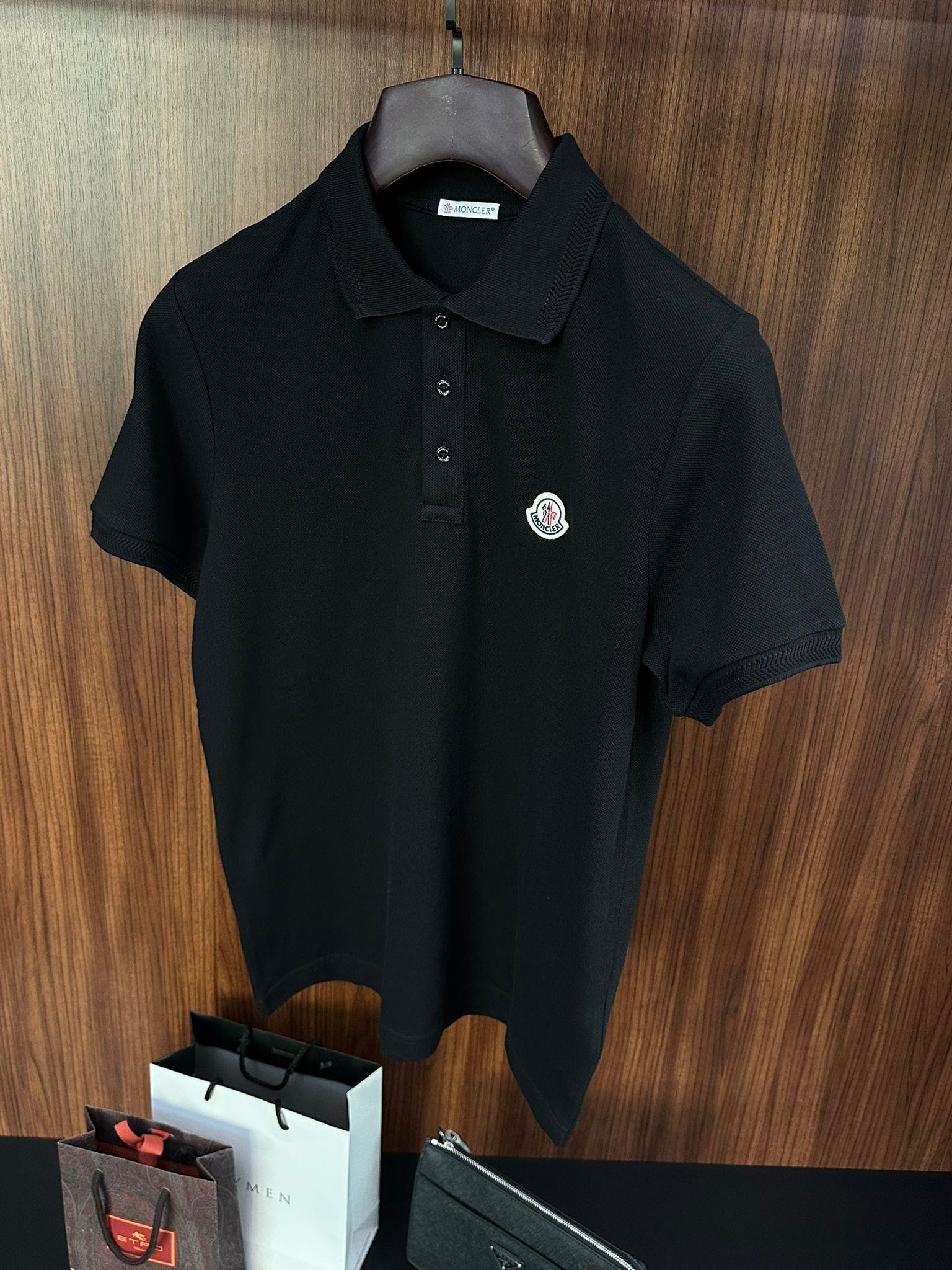 Nakış Logo Ve Yaka Detaylı Yakalı T-Shirt
