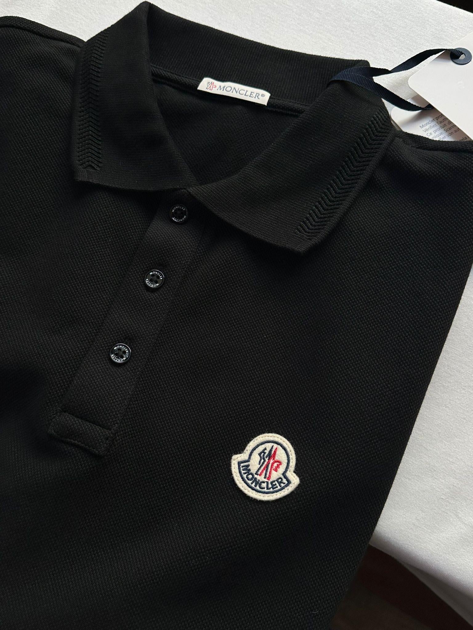 Nakış Logo Ve Yaka Detaylı Yakalı T-Shirt