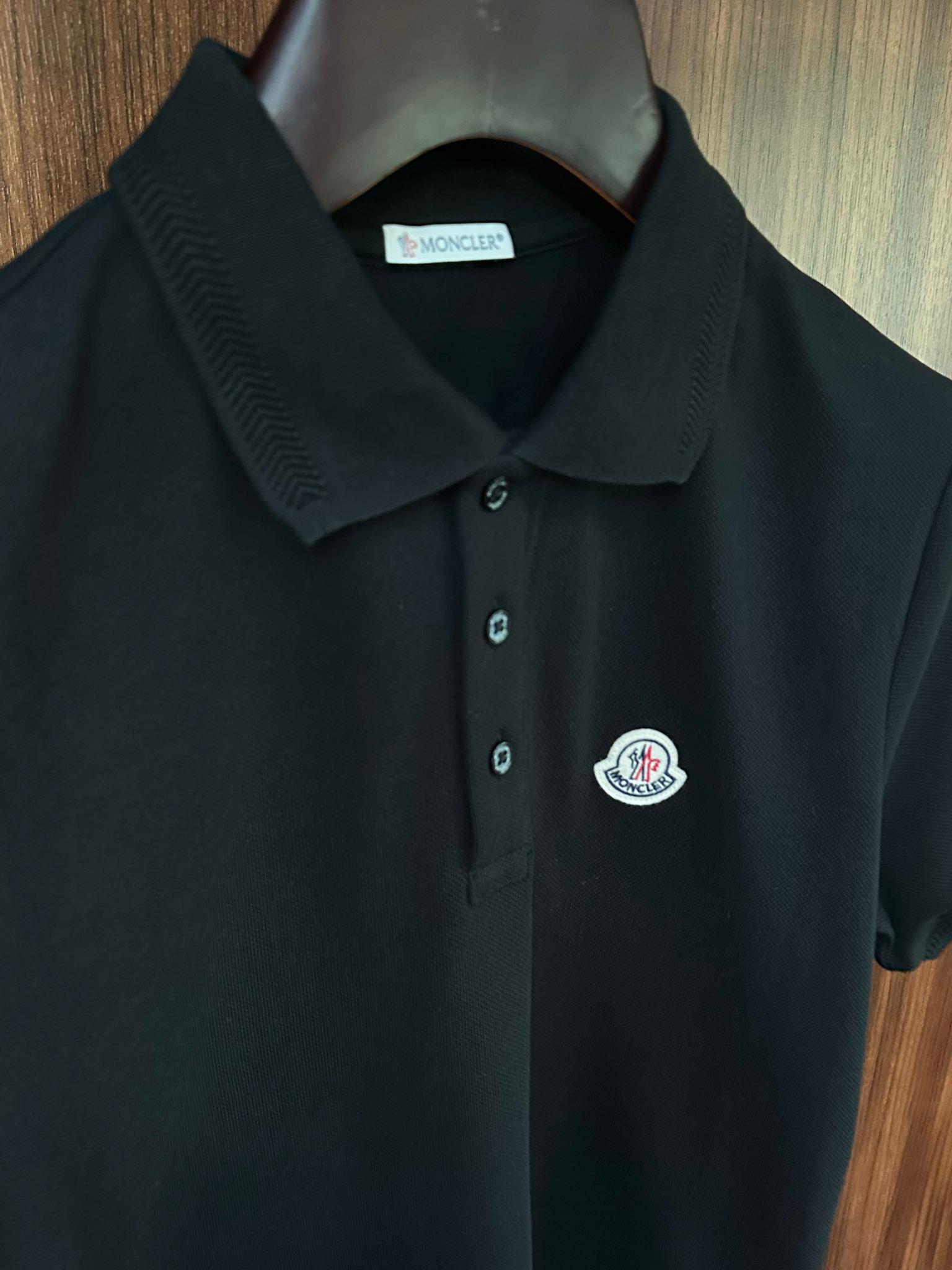 Nakış Logo Ve Yaka Detaylı Yakalı T-Shirt