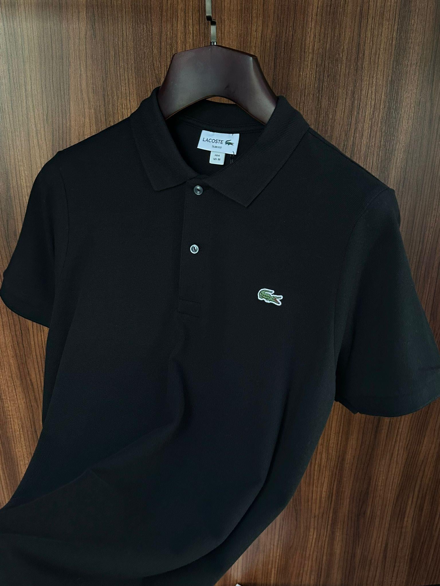 Nakış Logolu Pike Kumaş Yakalı T-Shirt