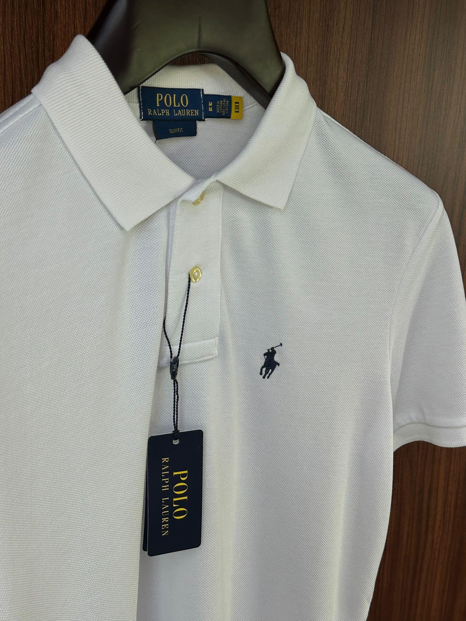 Nakış Logolu Yakalı T-Shirt