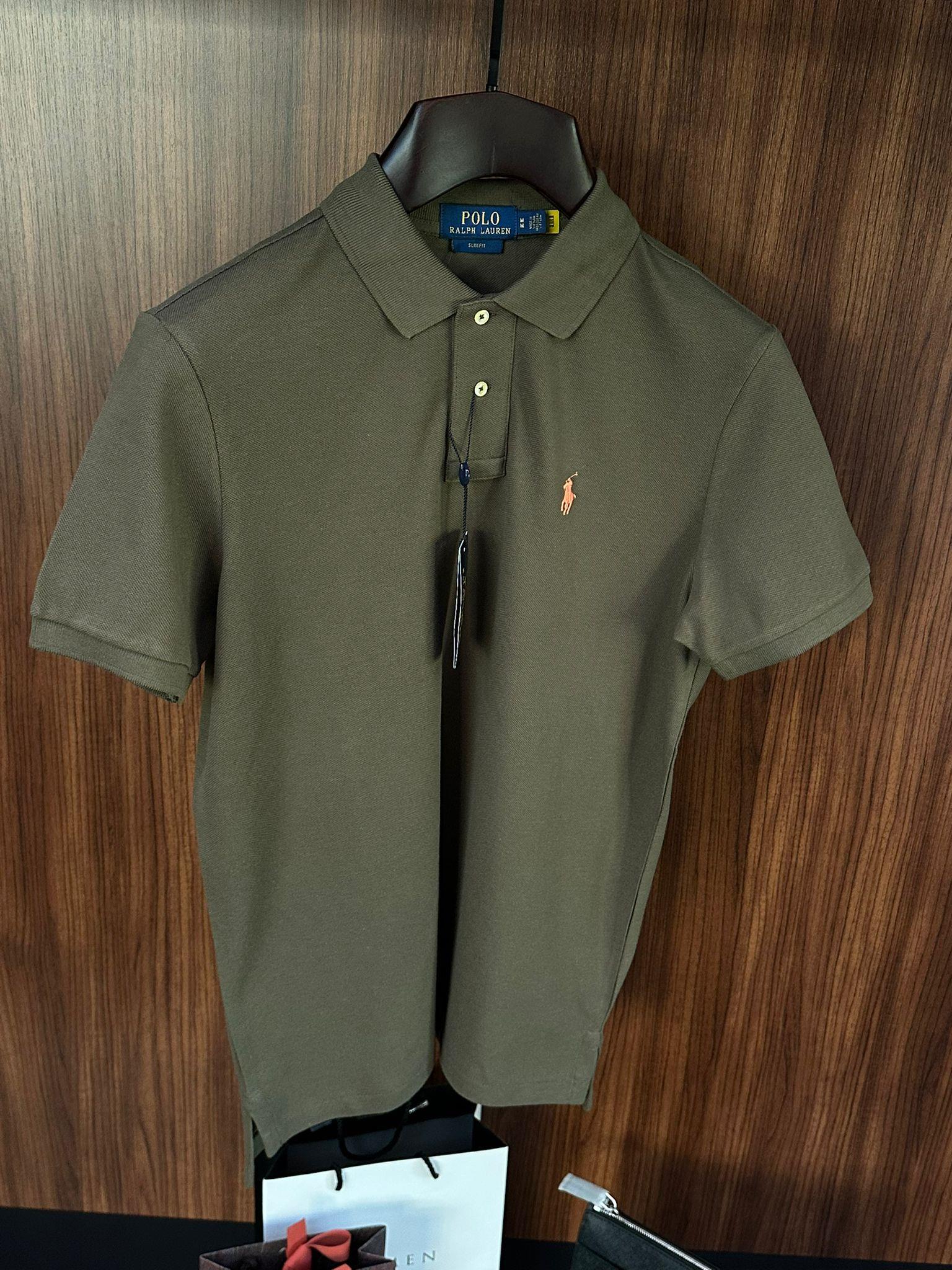 Nakış Logolu Yakalı T-Shirt
