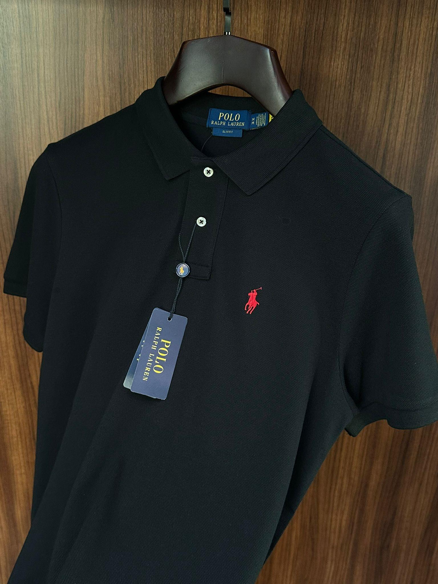 Nakış Logolu Yakalı T-Shirt