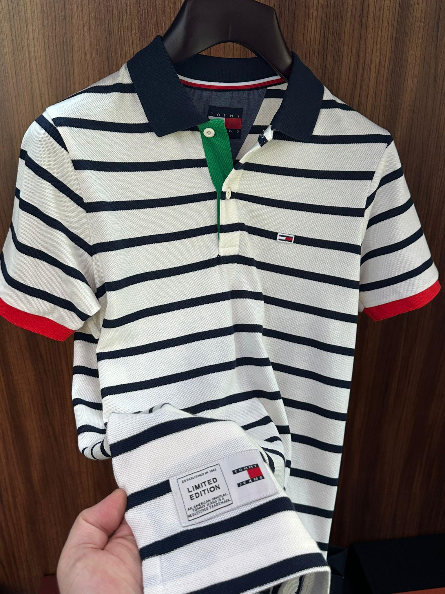 Nakış Logolu Yatay Çizgili Yakalı T-Shirt