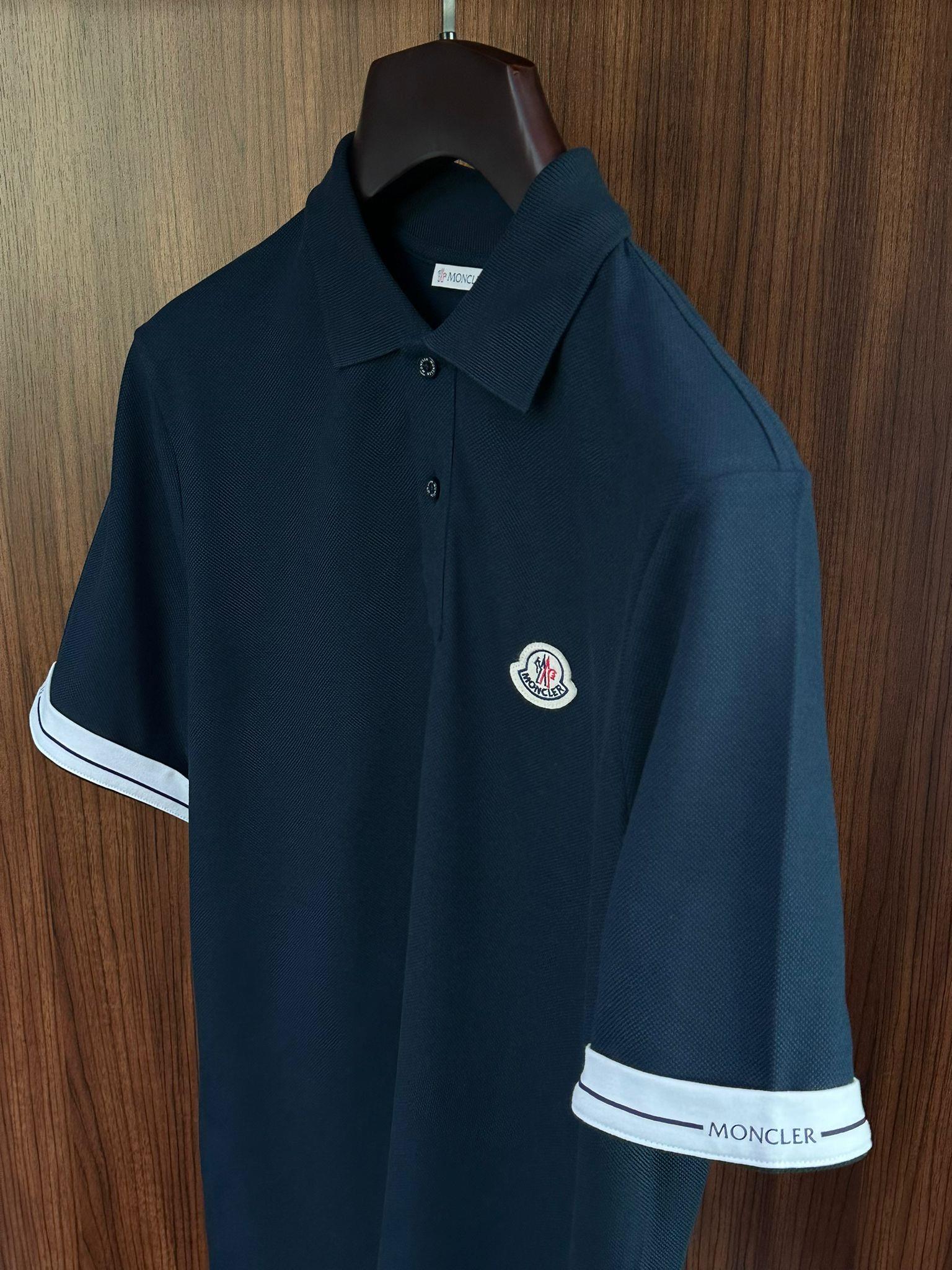 Nakış Marka Logolu Kol Yazı Detaylı Yakalı T-Shirt