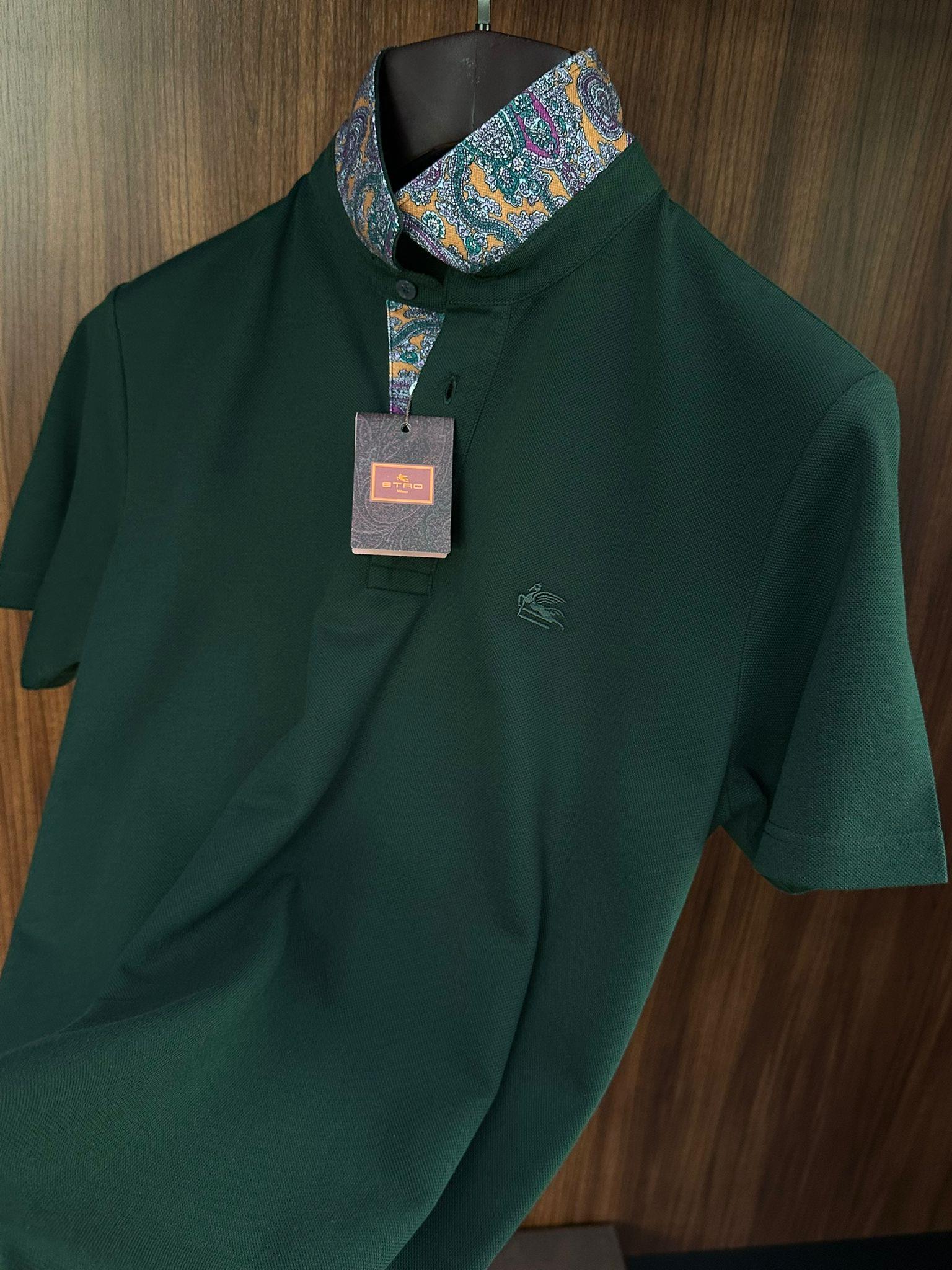 Yaka Desen Detaylı Pike Kumaş Yakalı T-Shirt