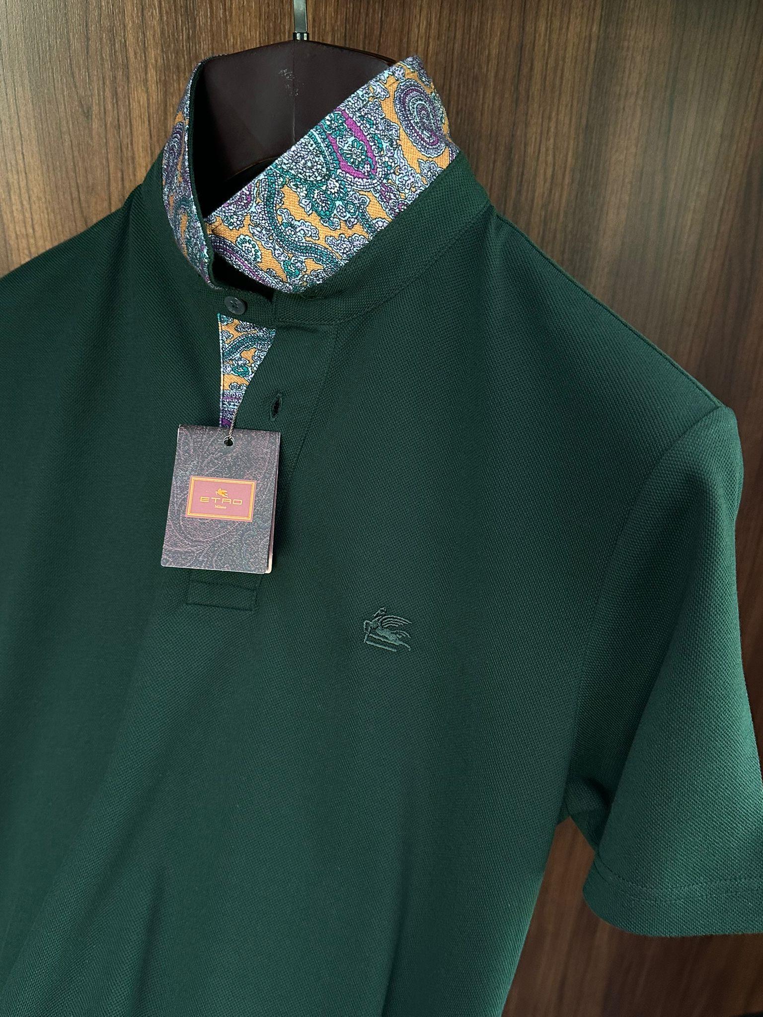 Yaka Desen Detaylı Pike Kumaş Yakalı T-Shirt