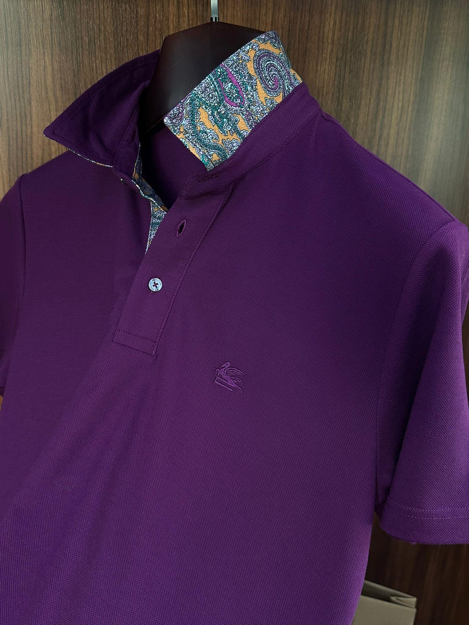 Yaka Desen Detaylı Pike Kumaş Yakalı T-Shirt