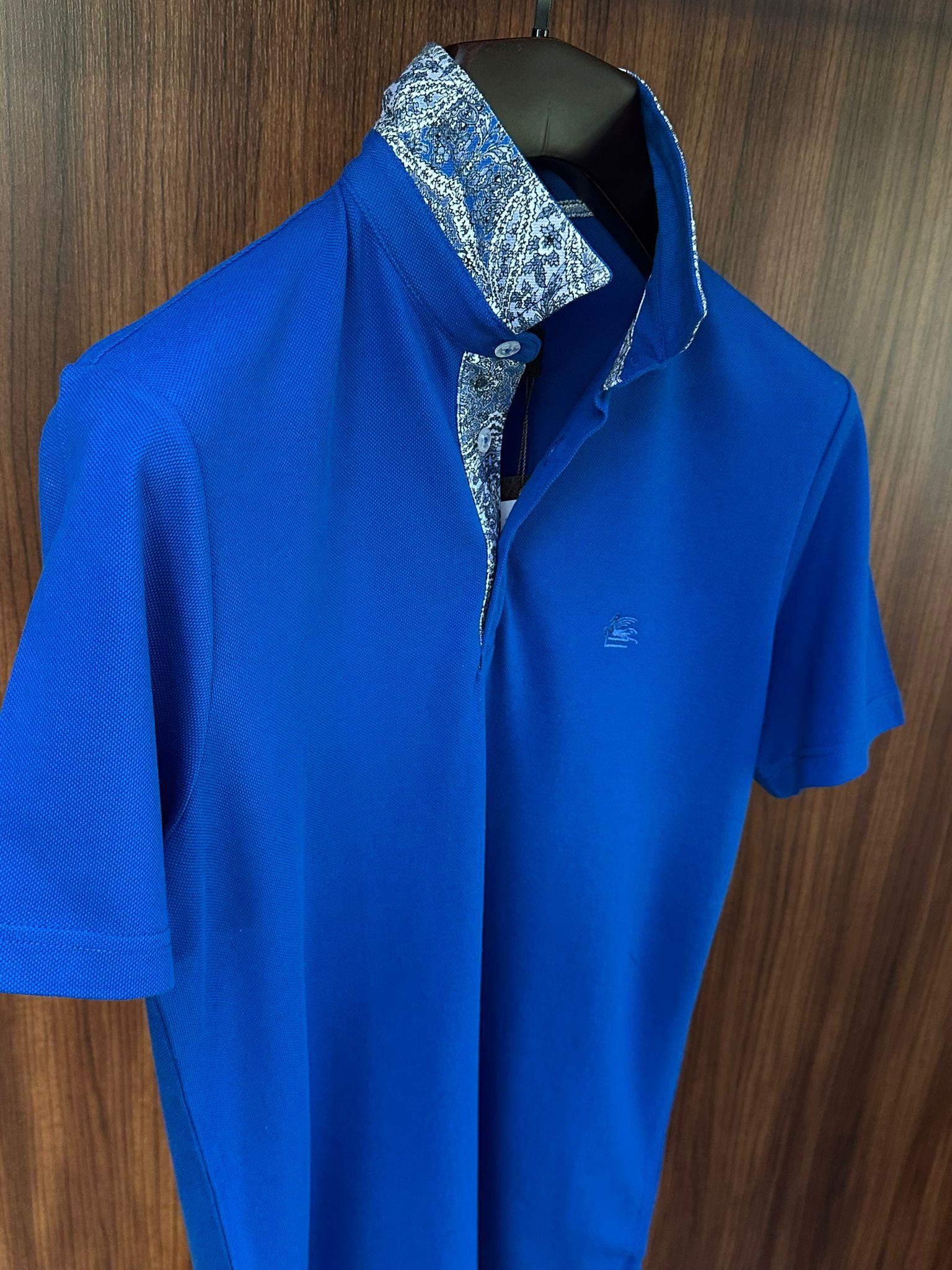 Yaka Desen Detaylı Pike Kumaş Yakalı T-Shirt