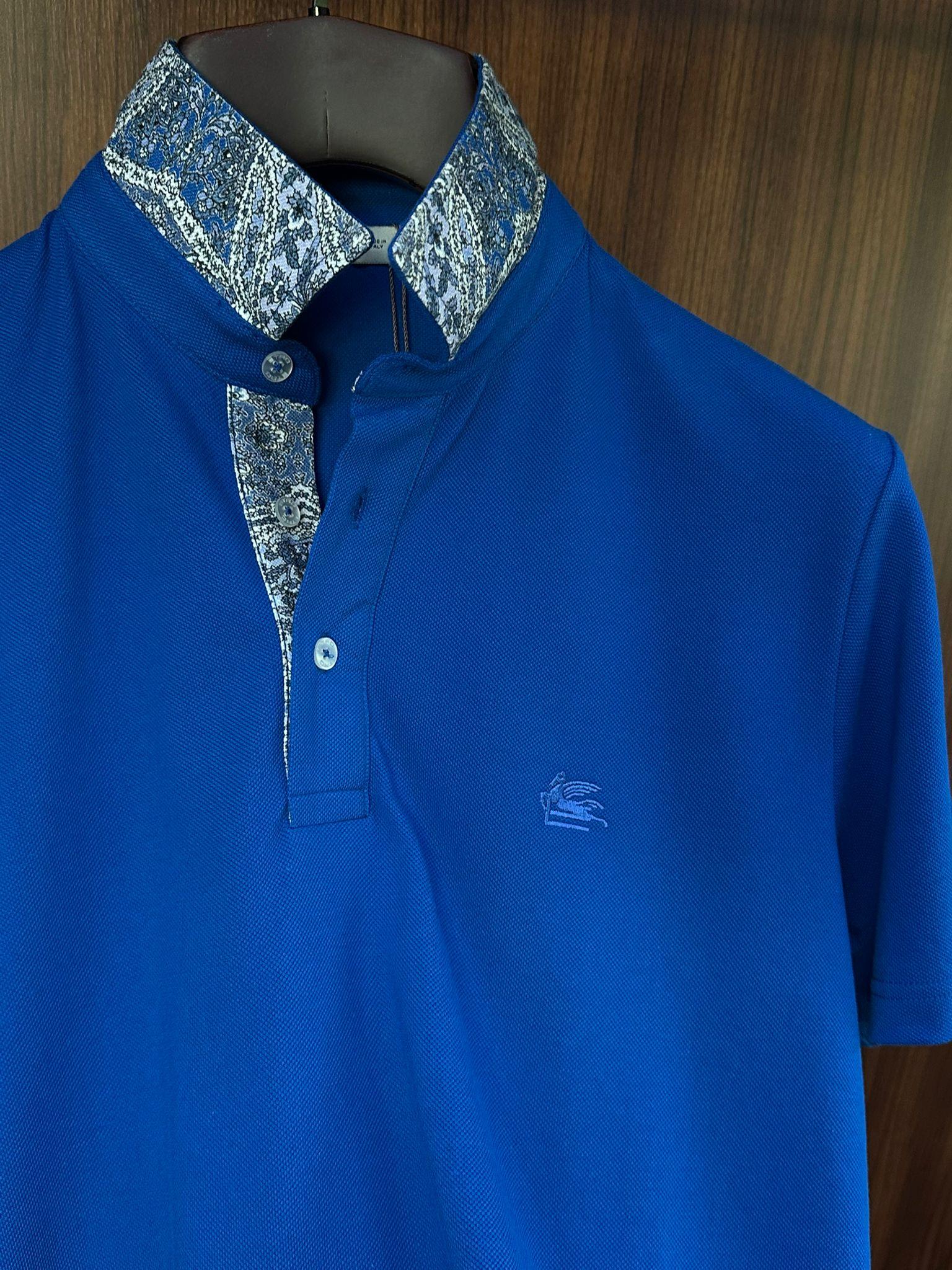 Yaka Desen Detaylı Pike Kumaş Yakalı T-Shirt