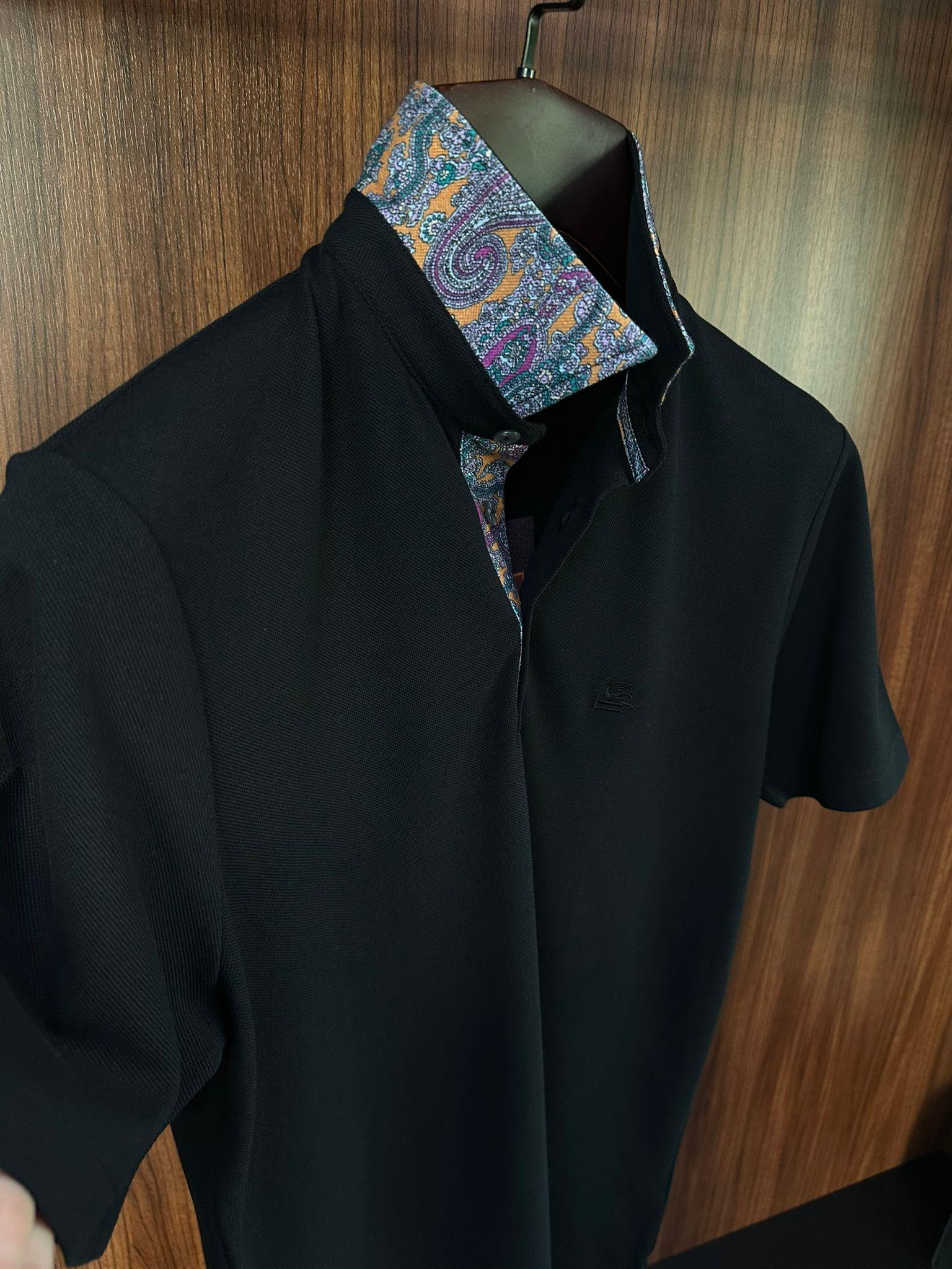 Yaka Desen Detaylı Pike Kumaş Yakalı T-Shirt