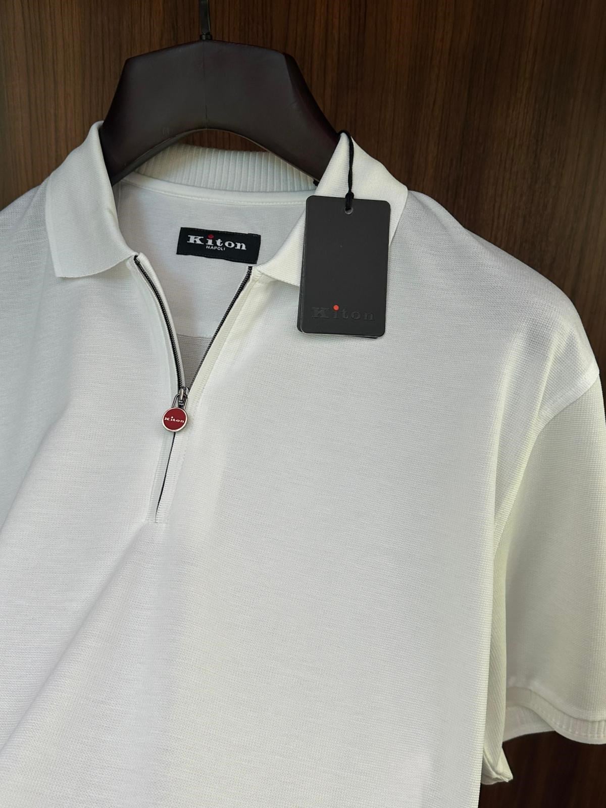 Yarım Fermuarlı Pike Kumaş Yakalı T-Shirt