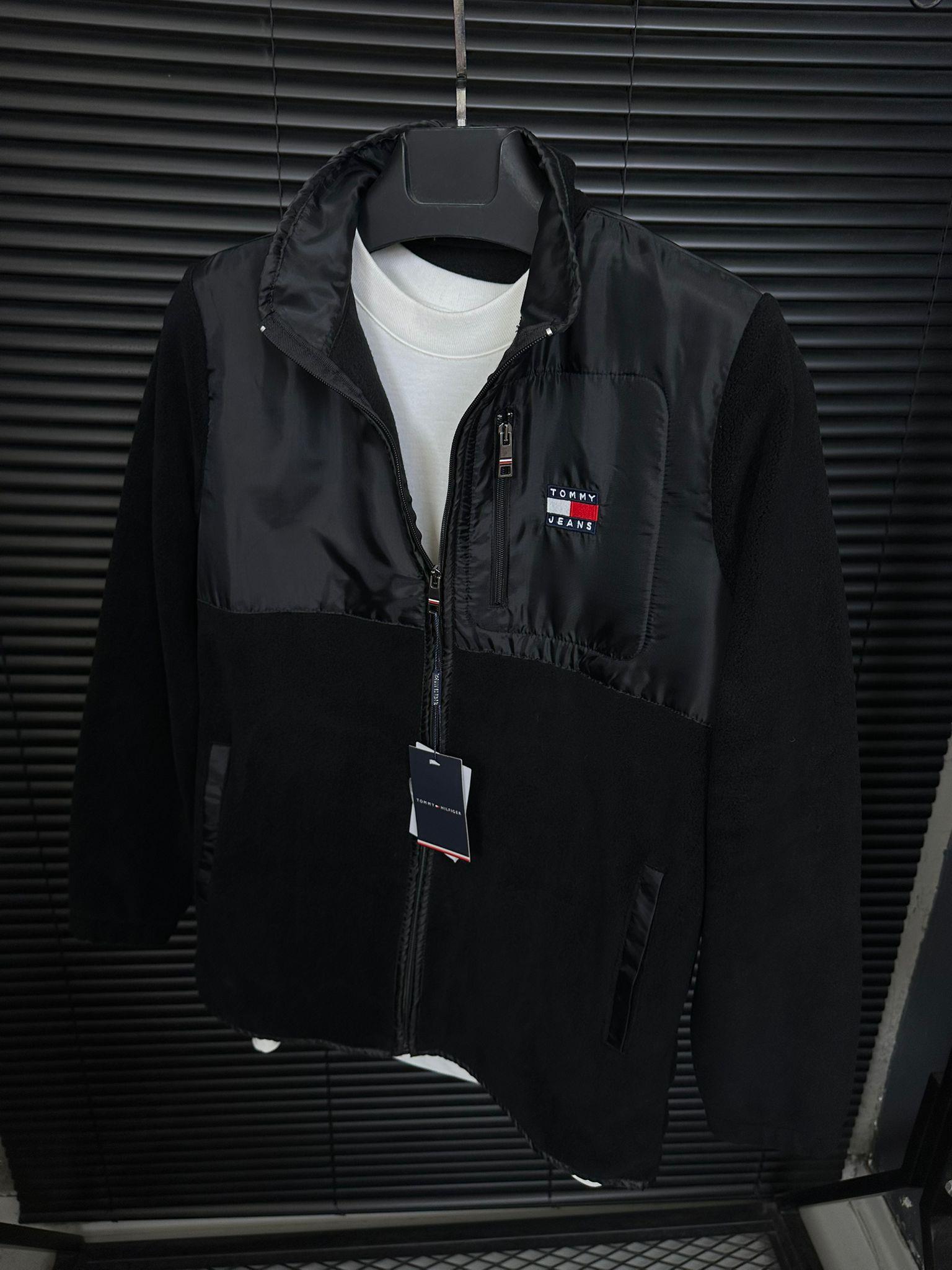 Nakış Logolu Çift Cepli Polar