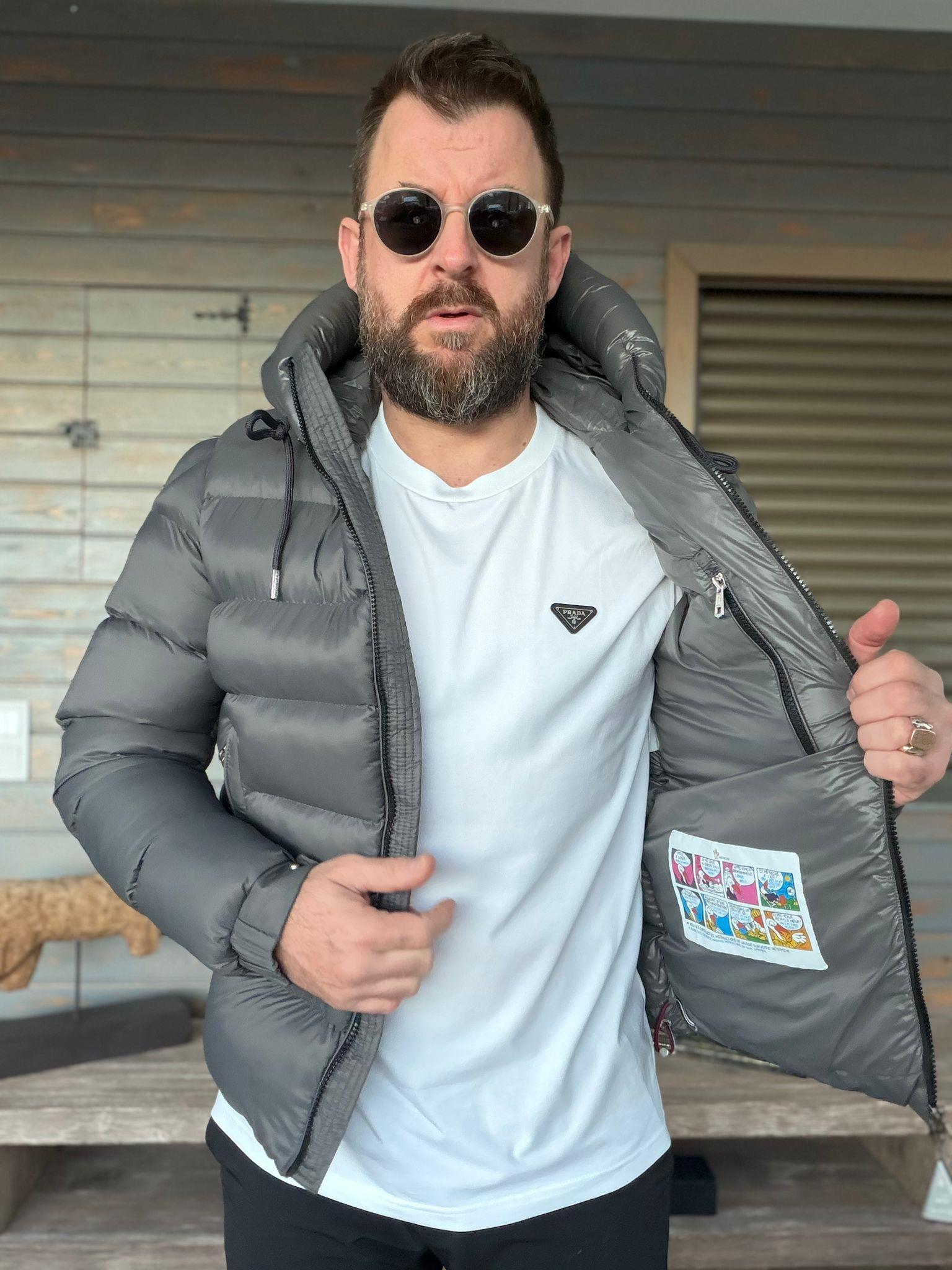 Kapüşon Yazı Detaylı Şişme Mont