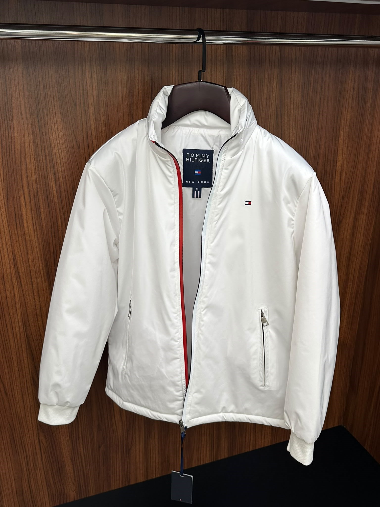 Nakış Logolu Gizli Kapşonlu Puf Mont