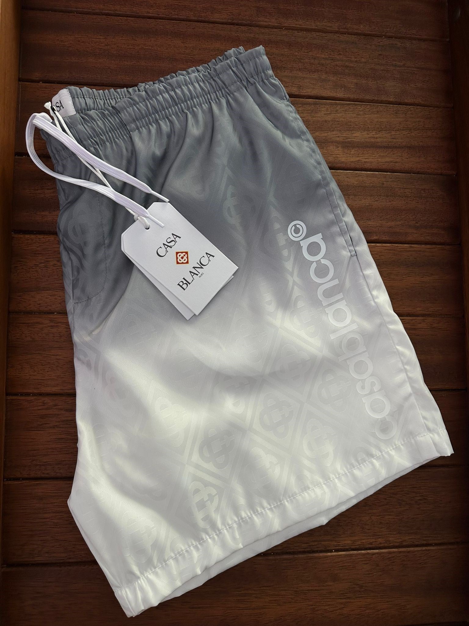 Jacquard Printed Yazılı Deniz Şortu