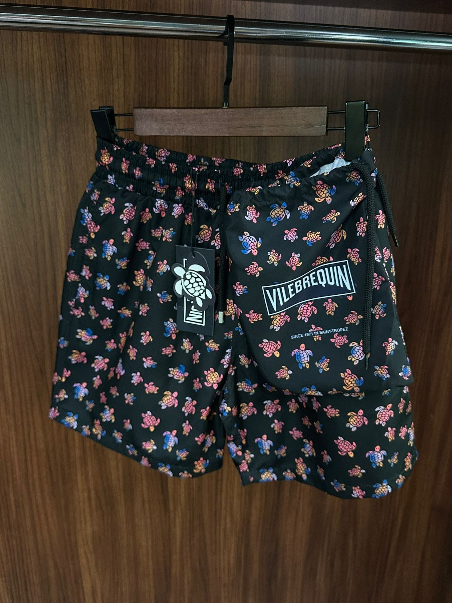 Kaplumbağa Desenli Deniz Şortu